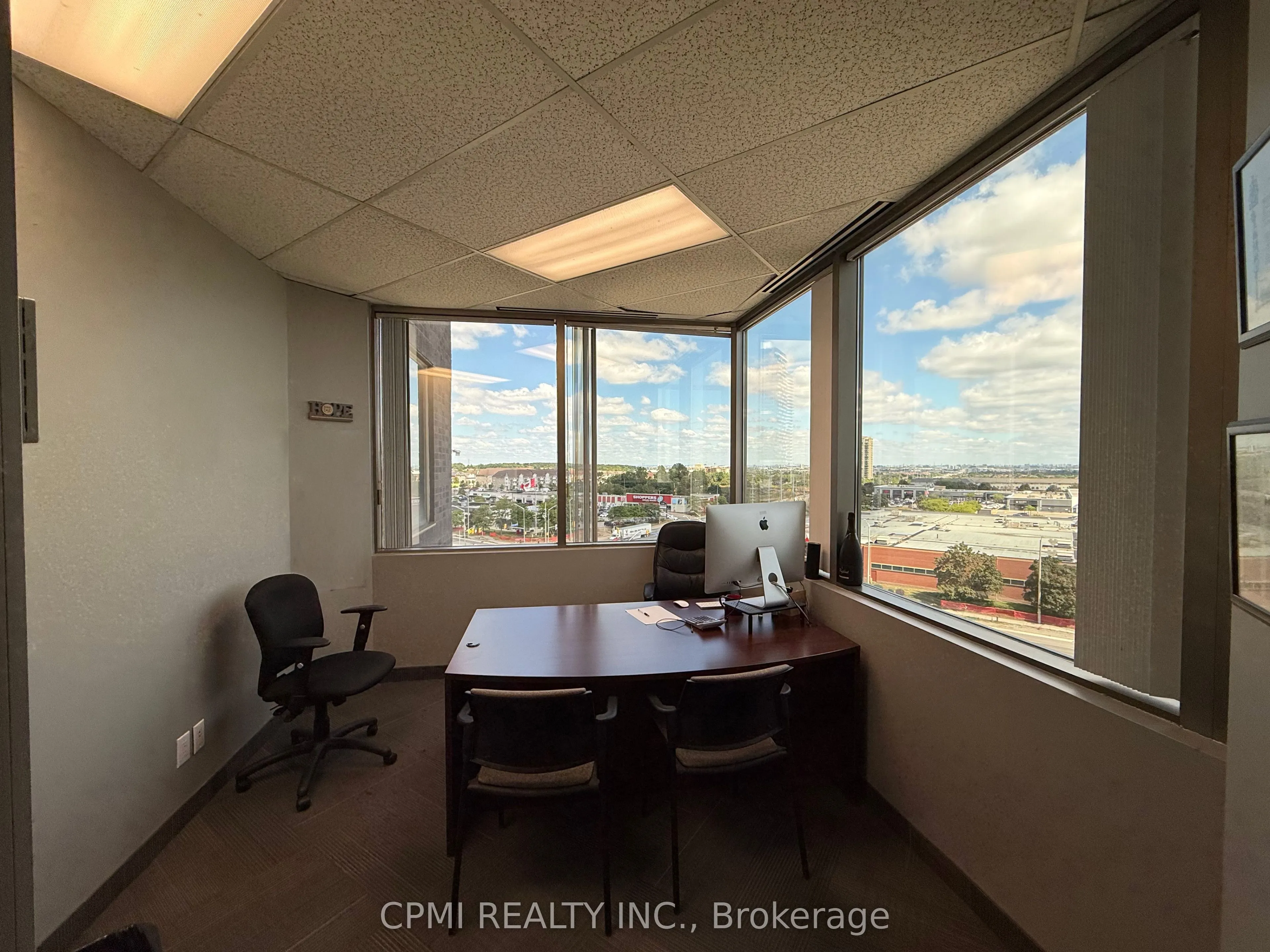 30 Eglinton Avenue Street, #760