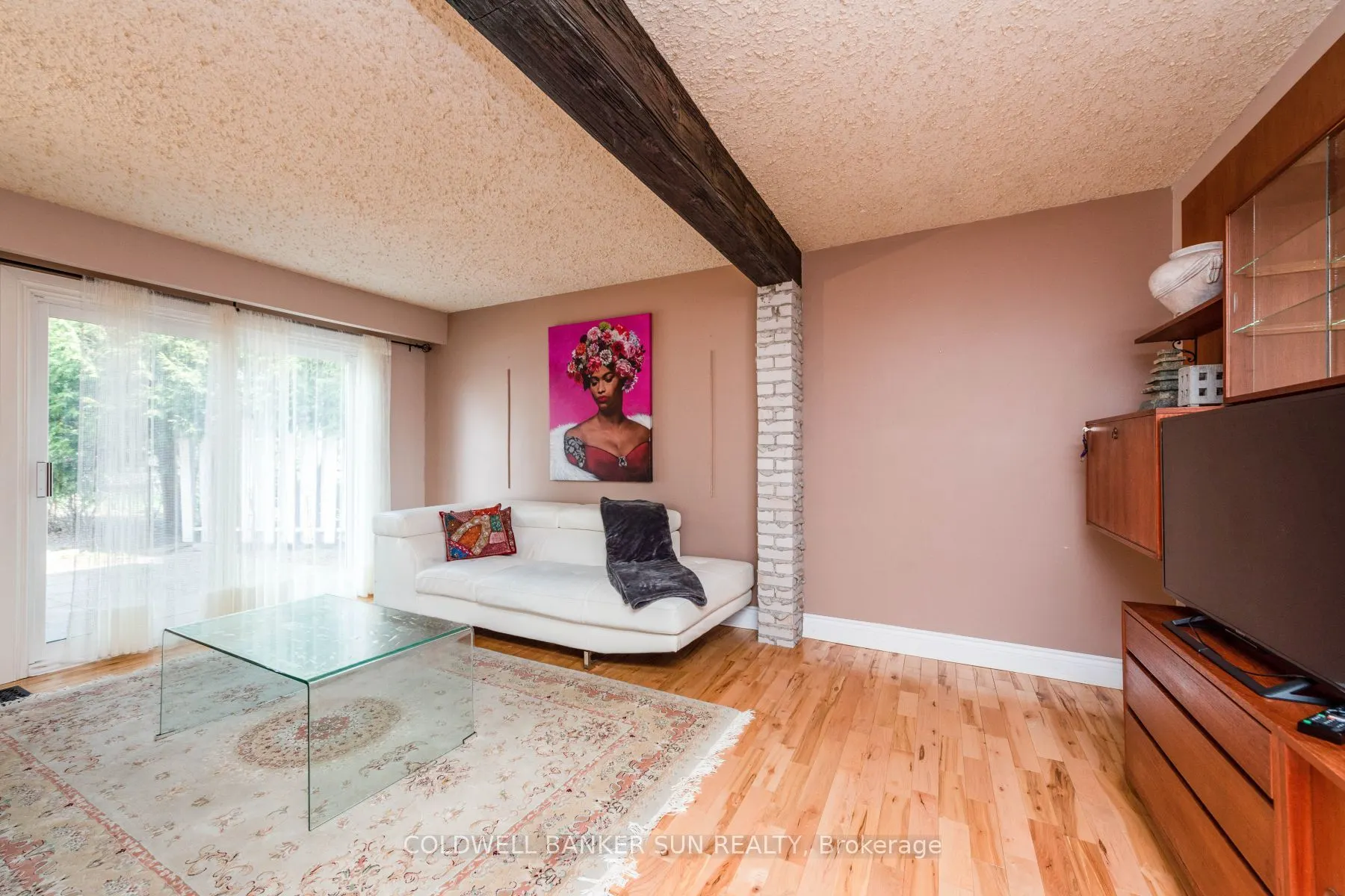 2483 Yarmouth Crescent