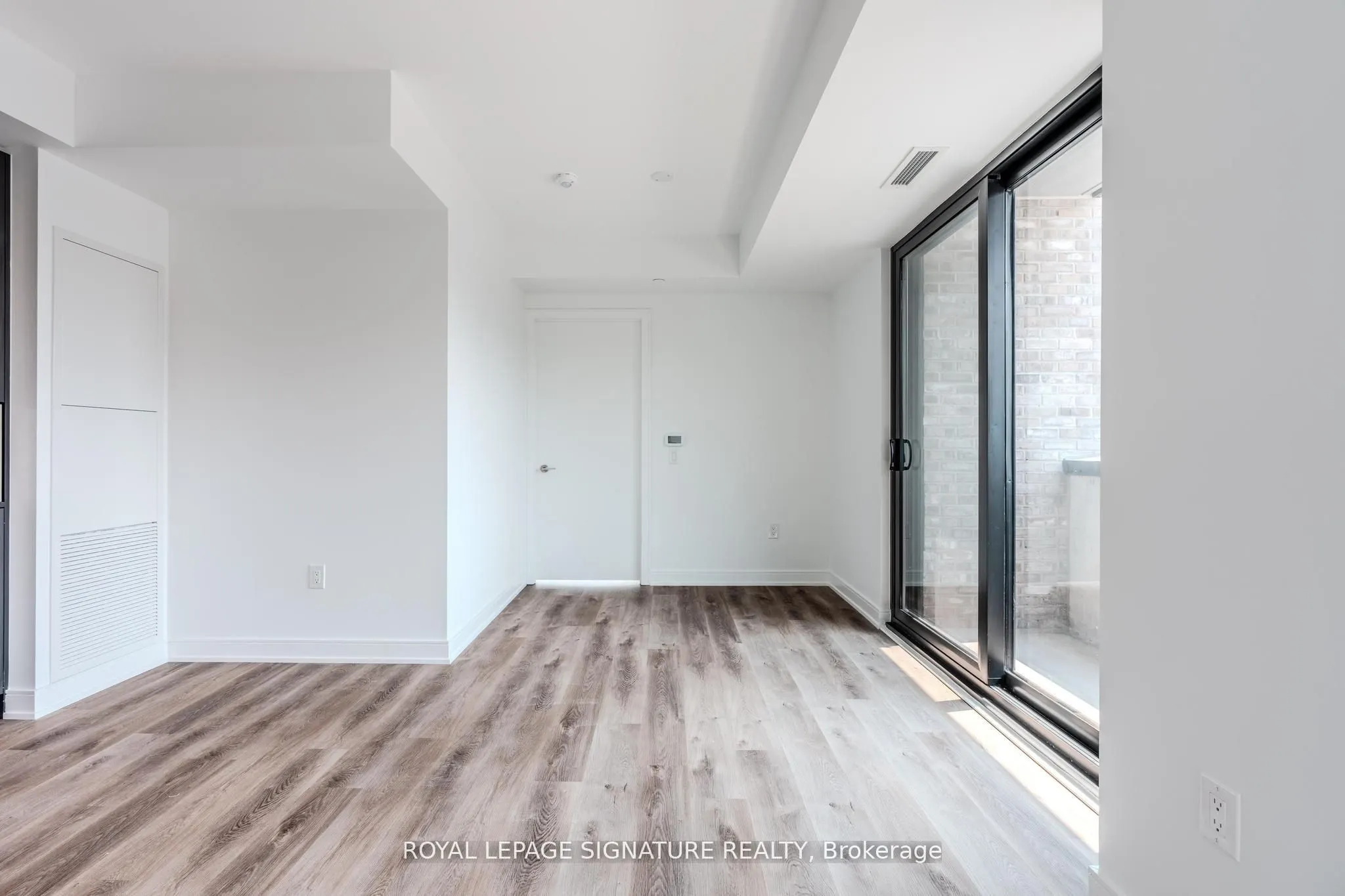 3009 Novar Road, #209
