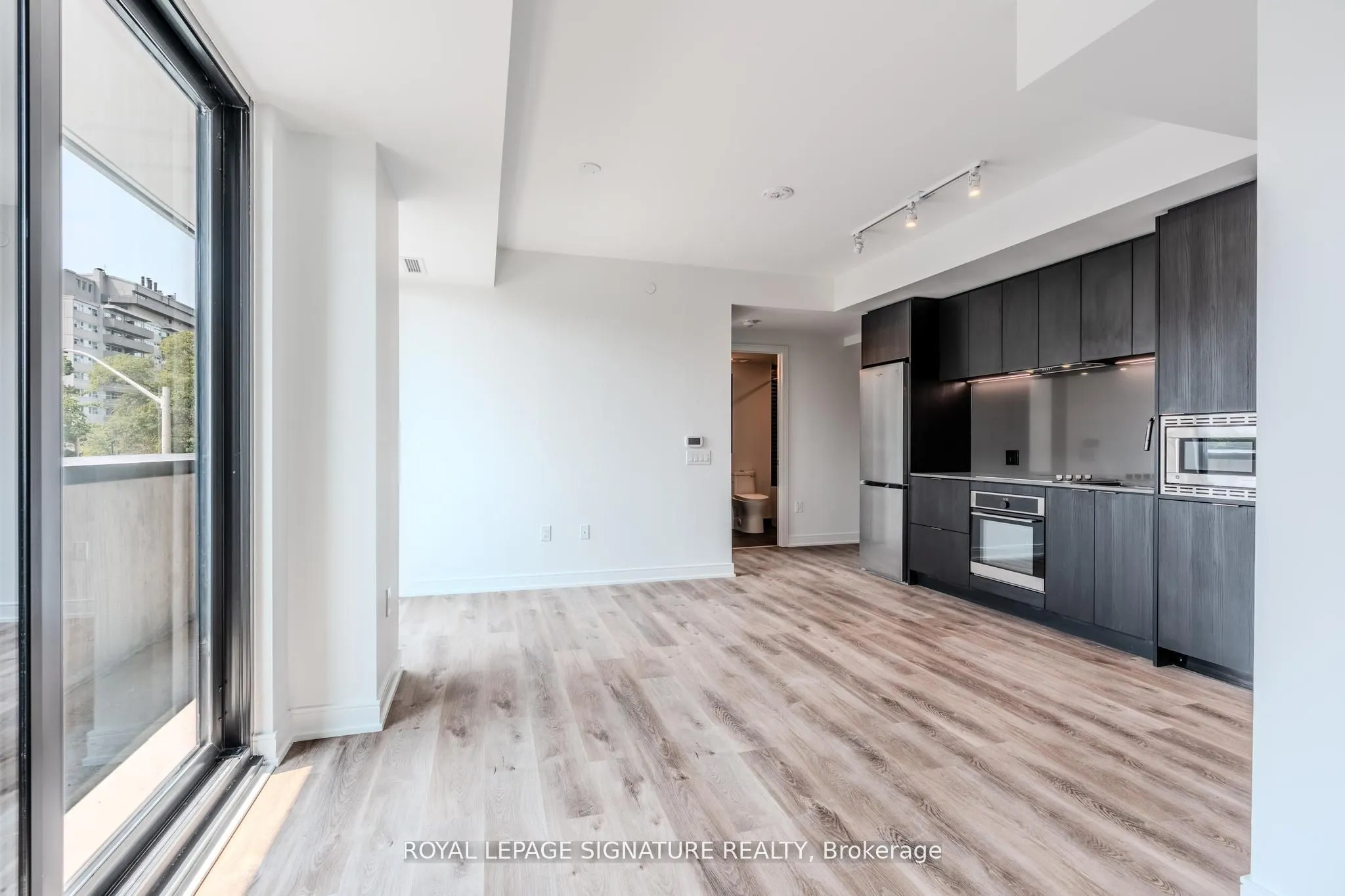 3009 Novar Road, #209