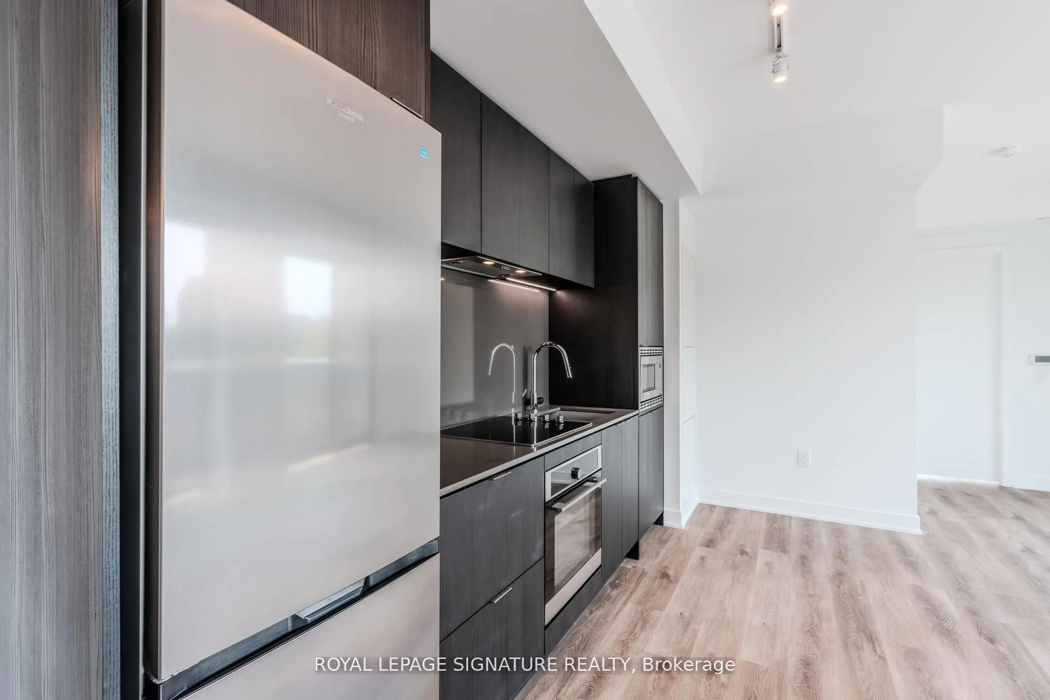 3009 Novar Road, #209