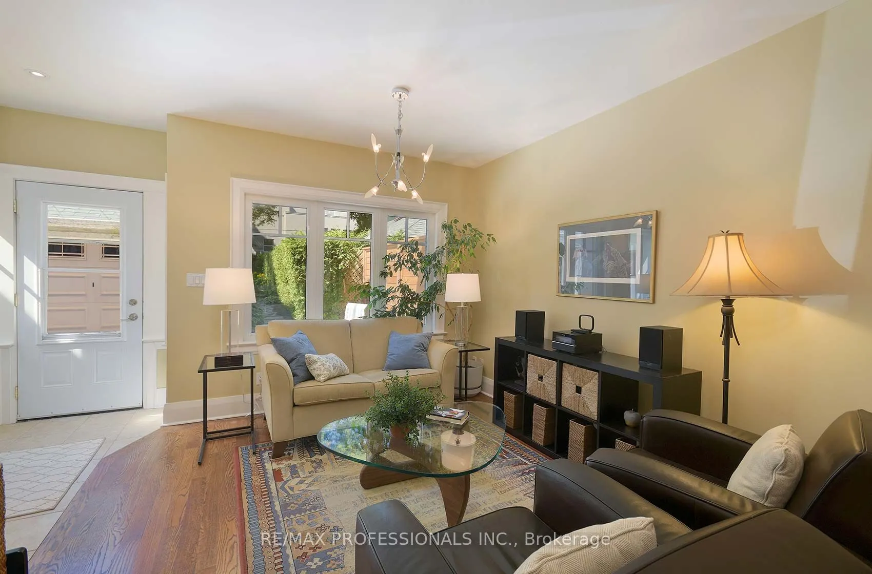 302 Armadale Avenue
