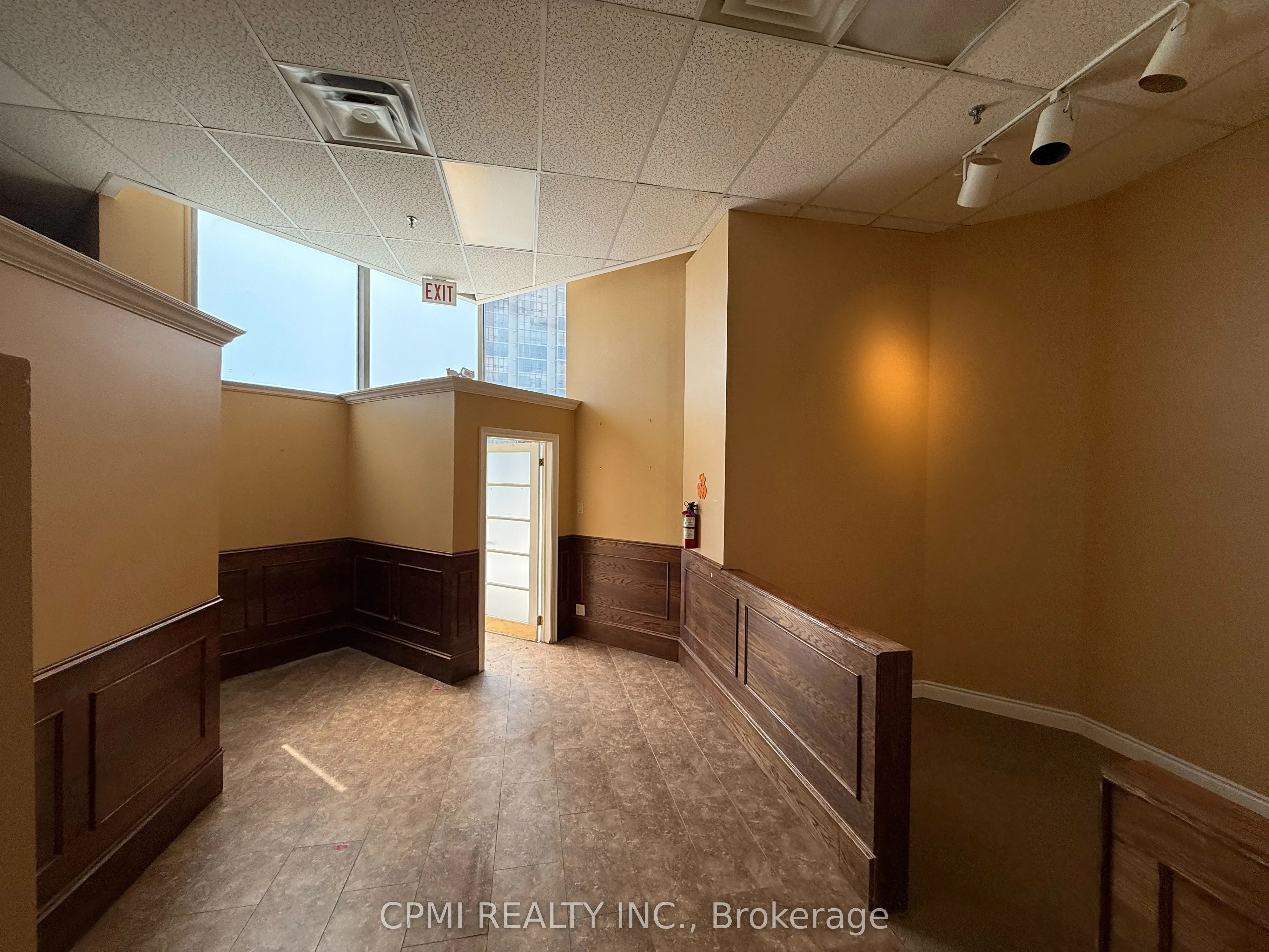 30 Eglinton Avenue Street, #21
