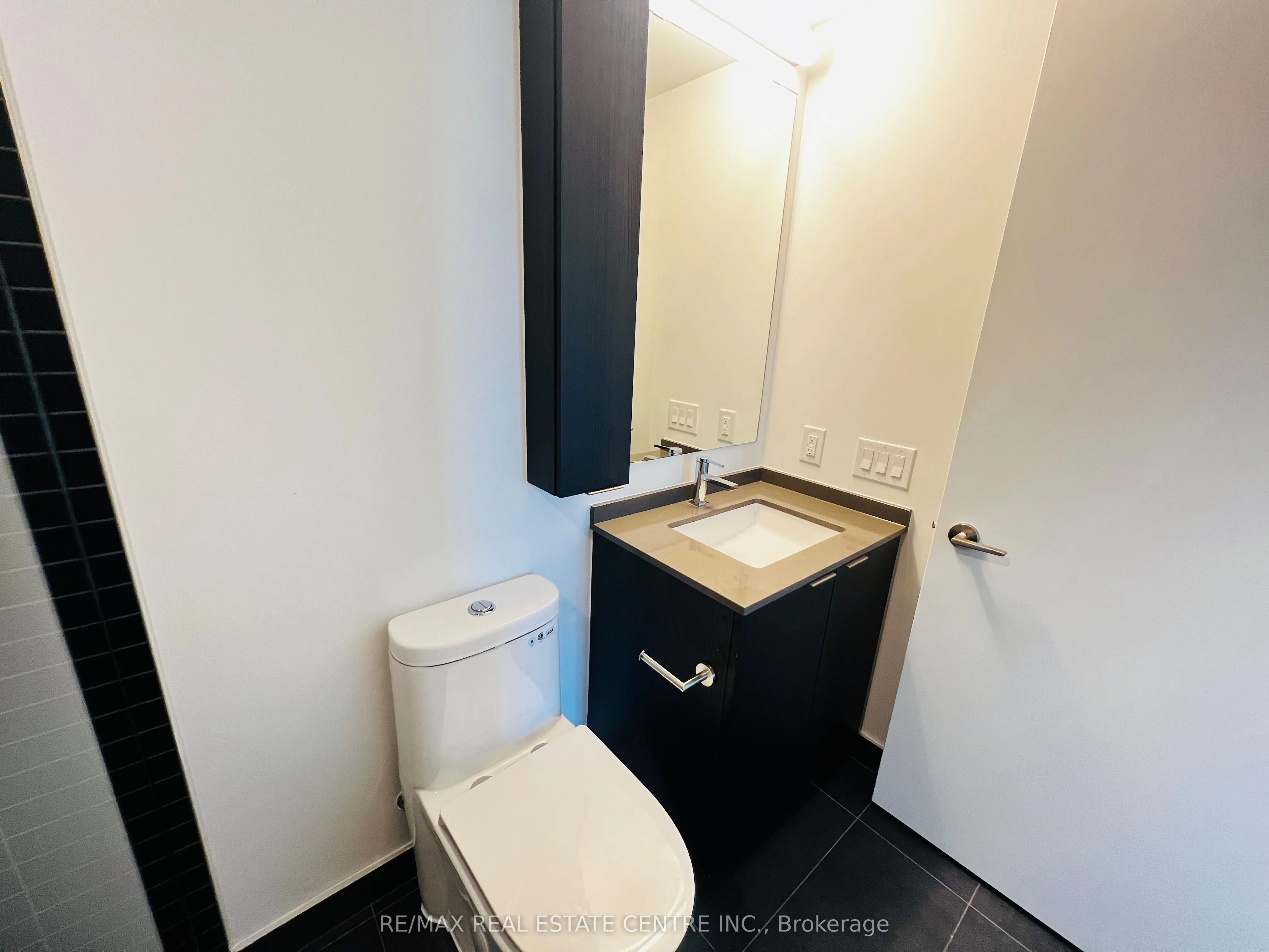3009 Novar Road, #602