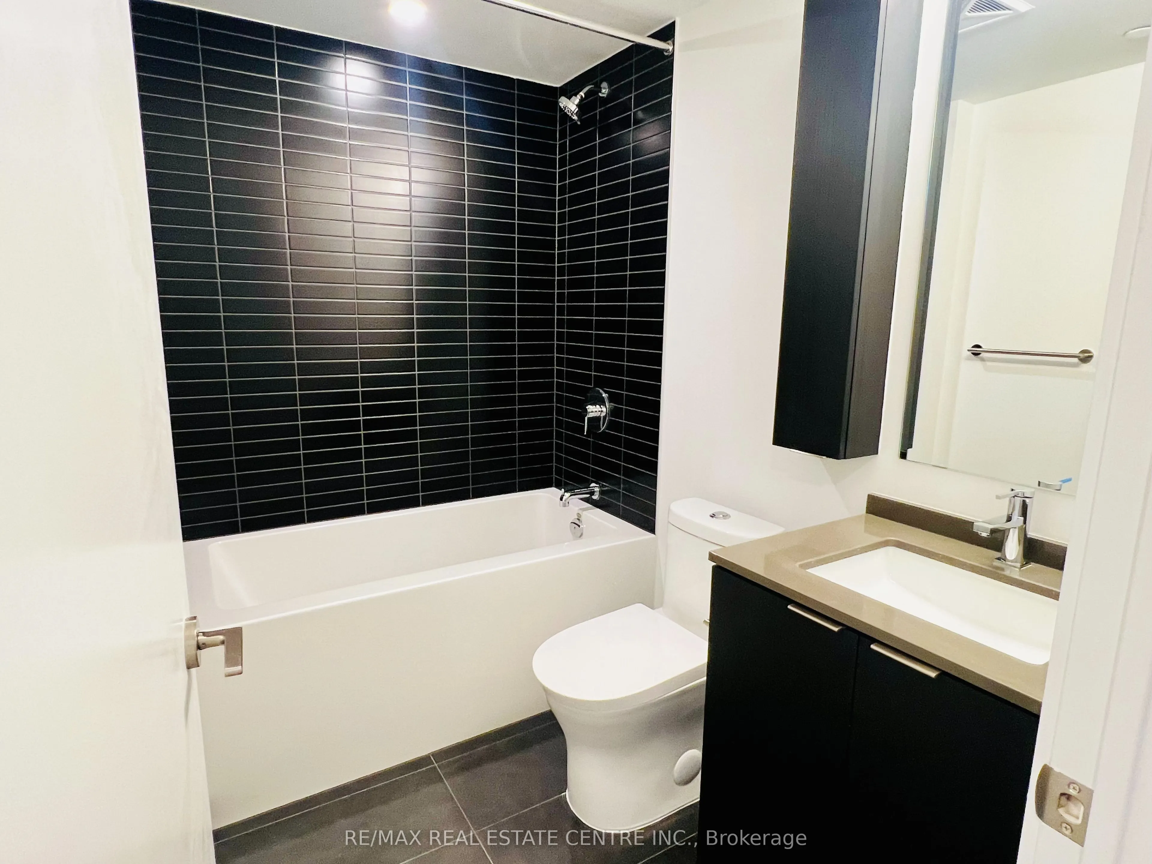 3009 Novar Road, #602