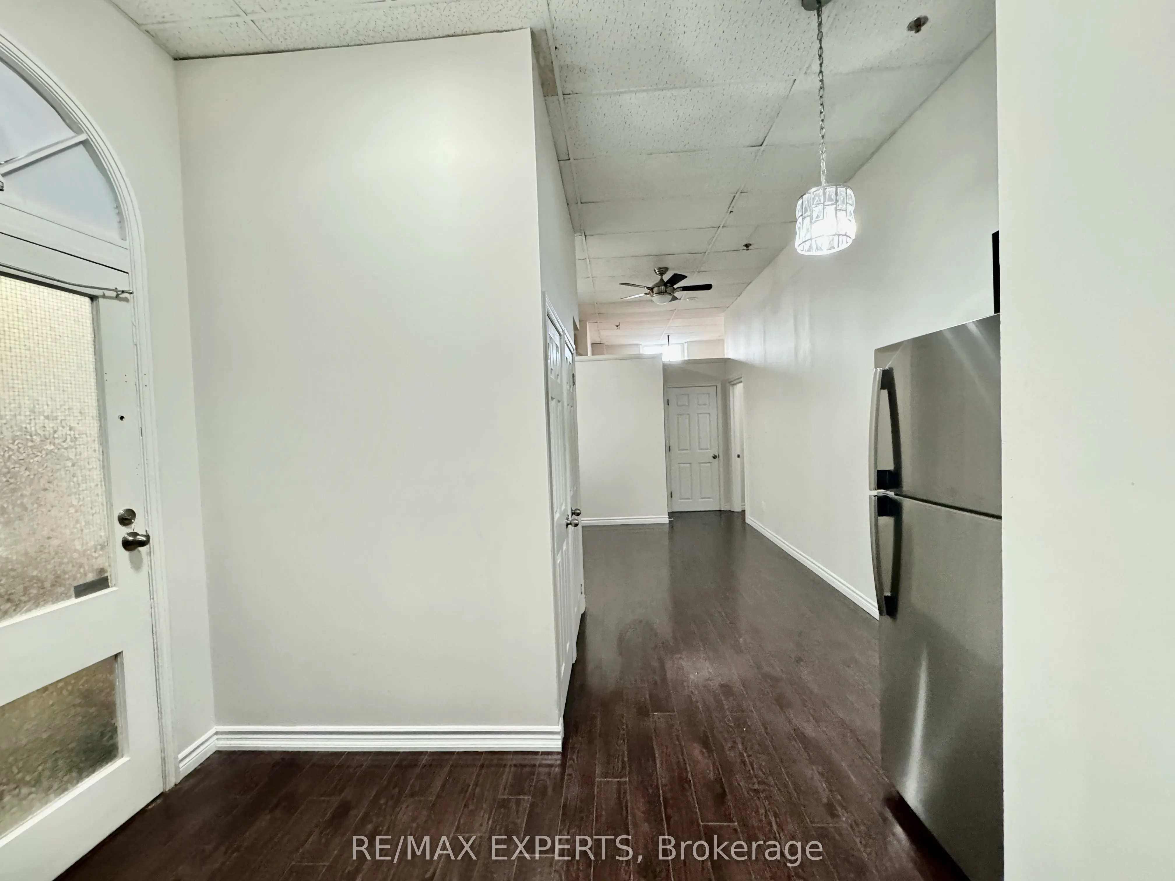 8 Main Street S, #101