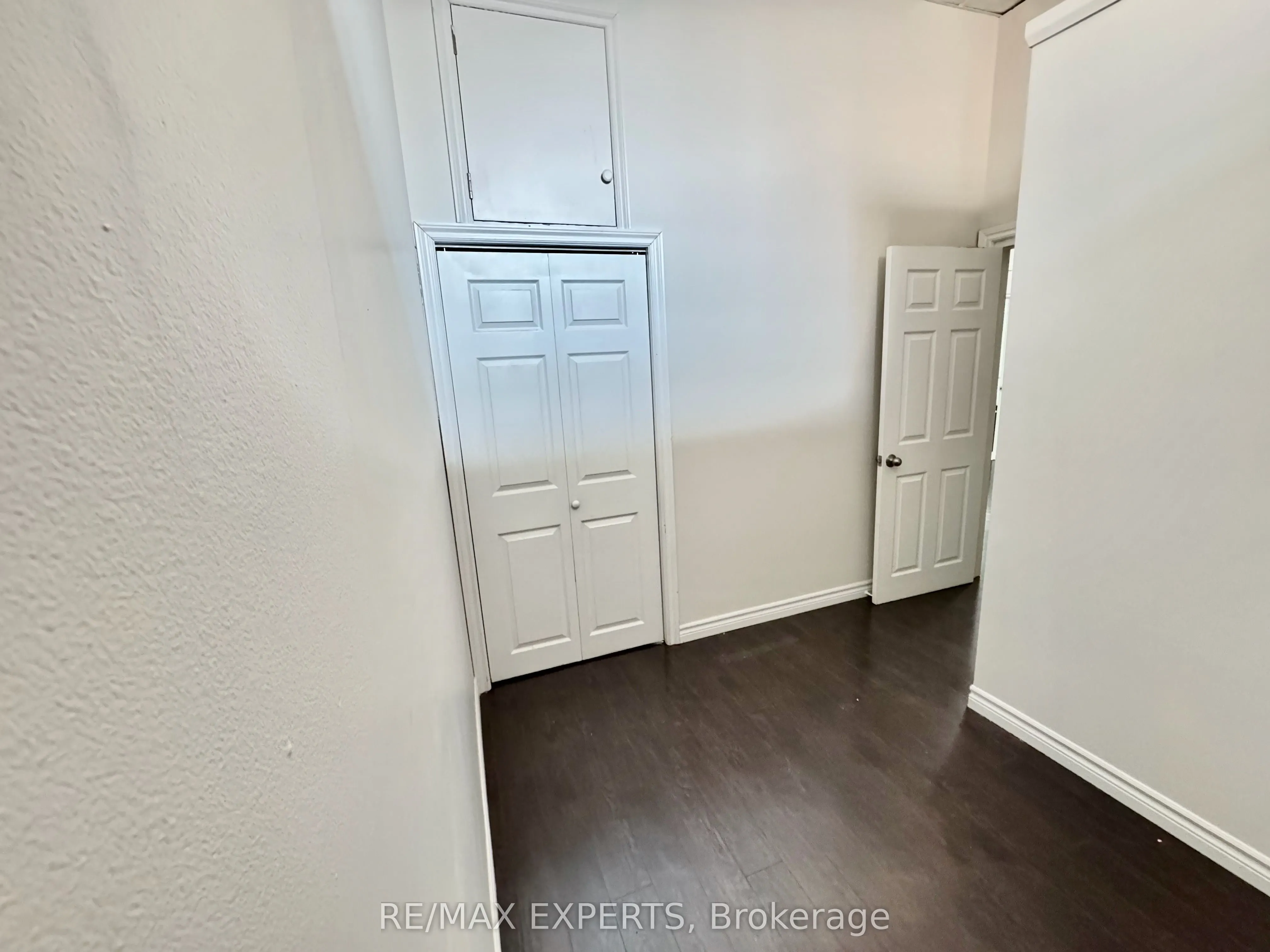 8 Main Street S, #101