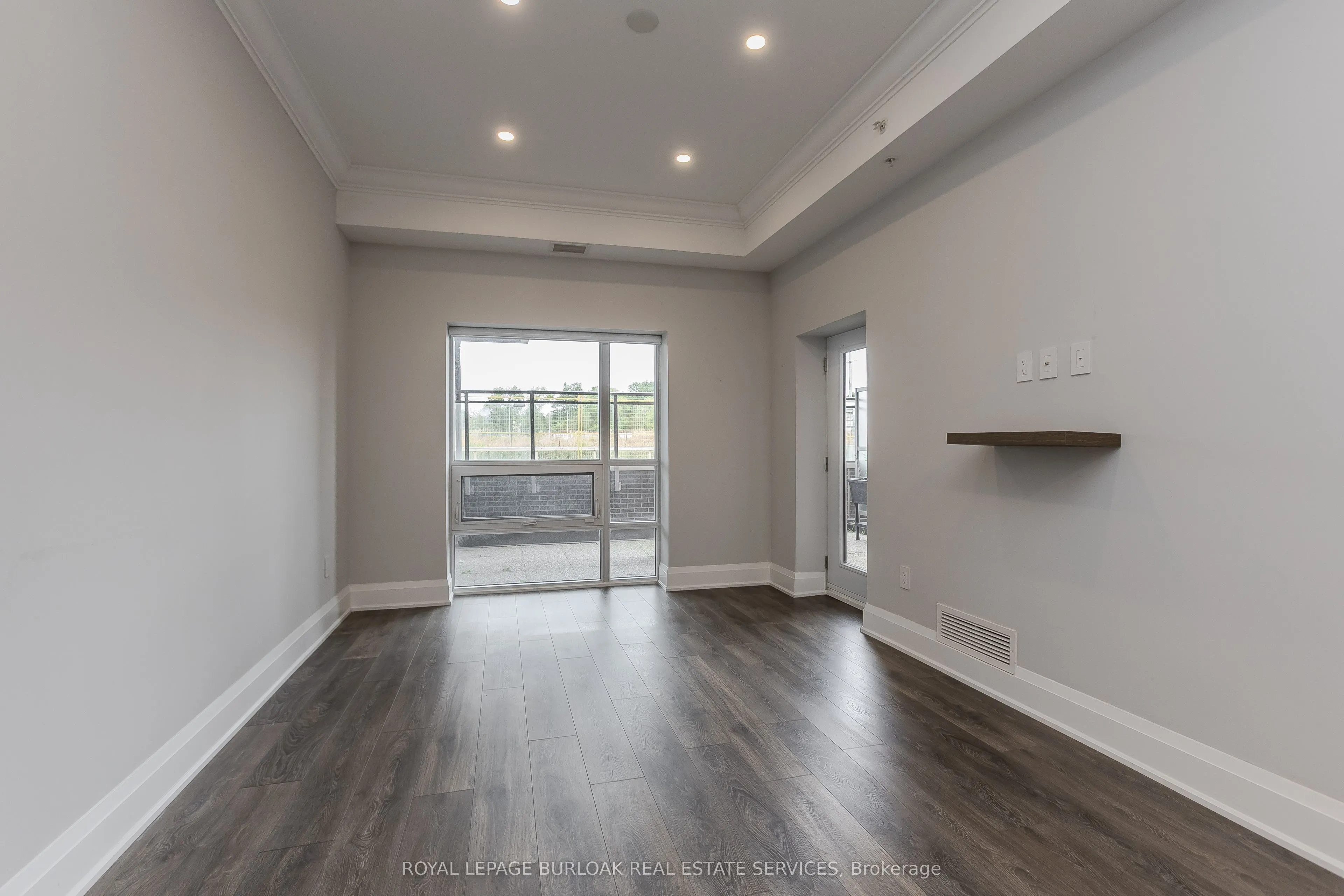 4040 Upper Middle Road, #117