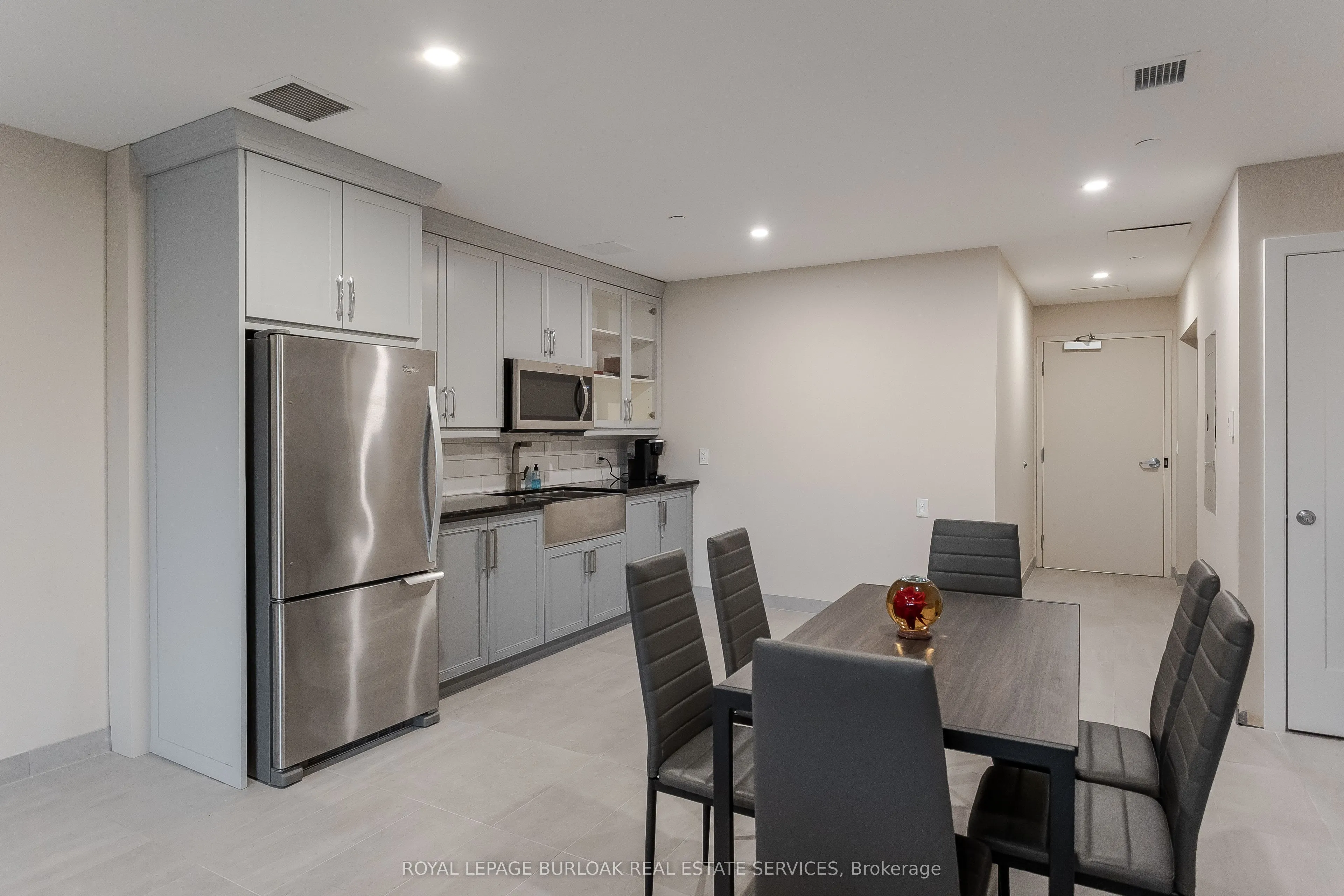4040 Upper Middle Road, #117