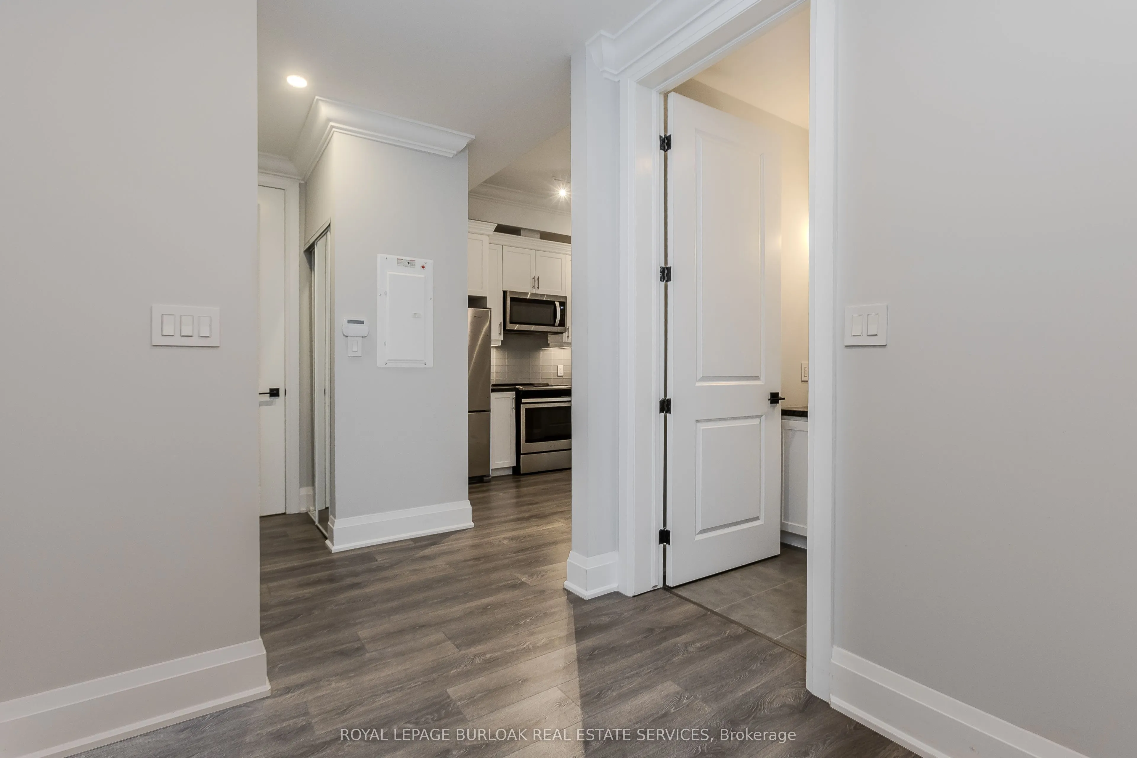 4040 Upper Middle Road, #117