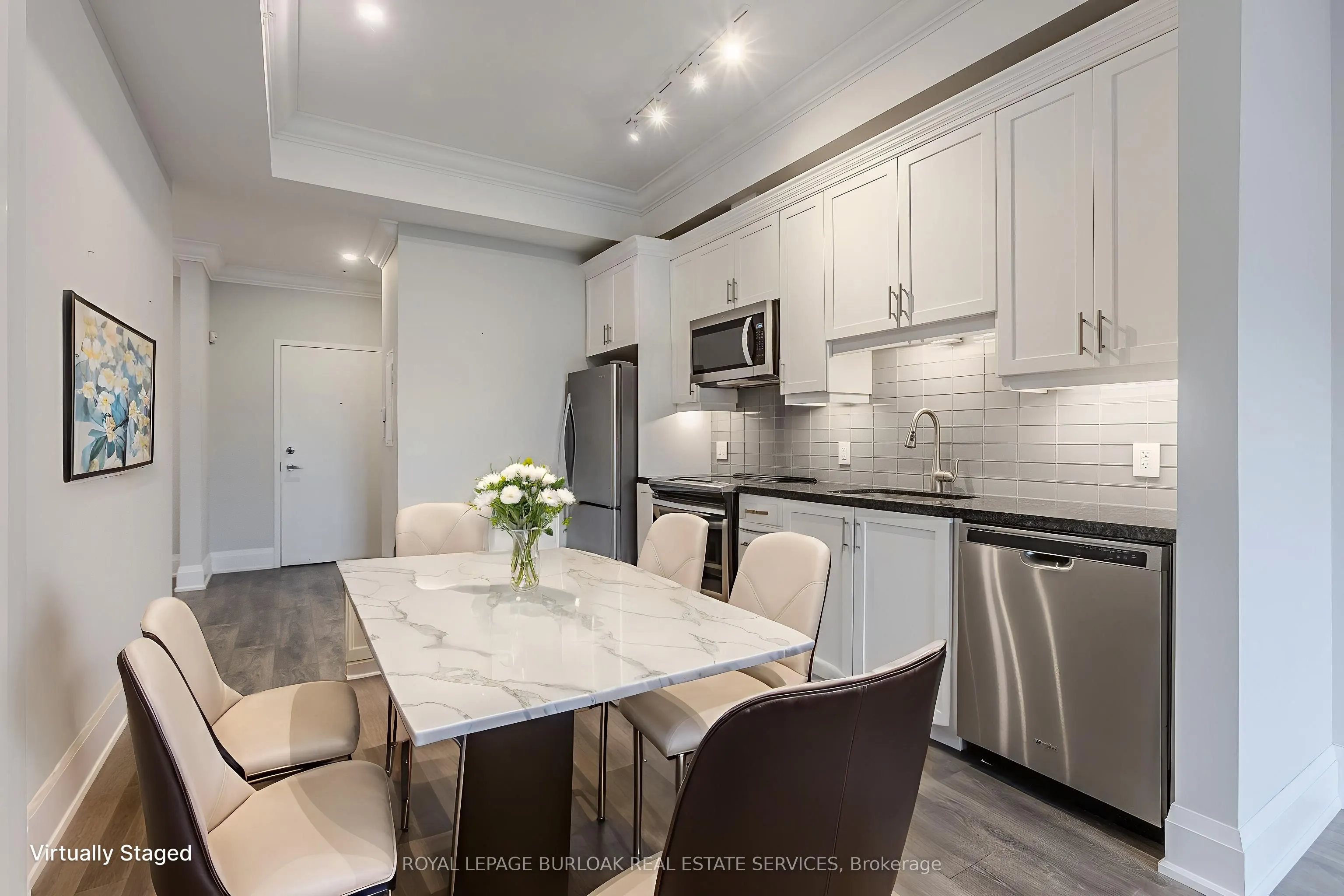 4040 Upper Middle Road, #117