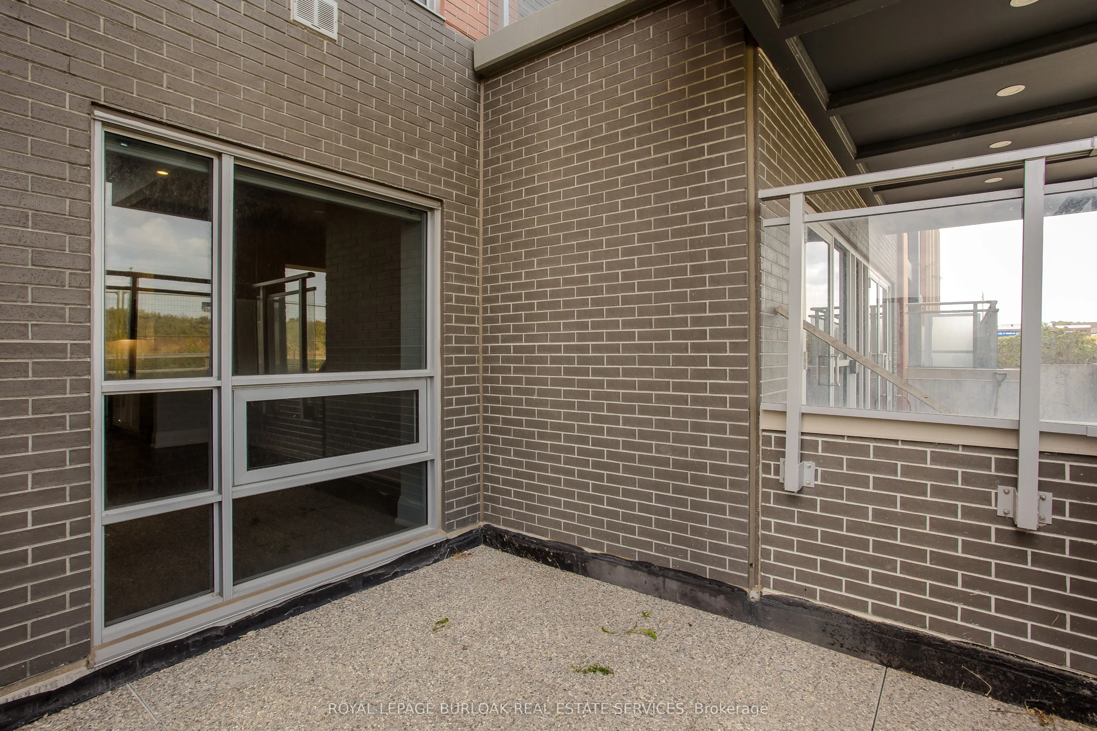 4040 Upper Middle Road, #117