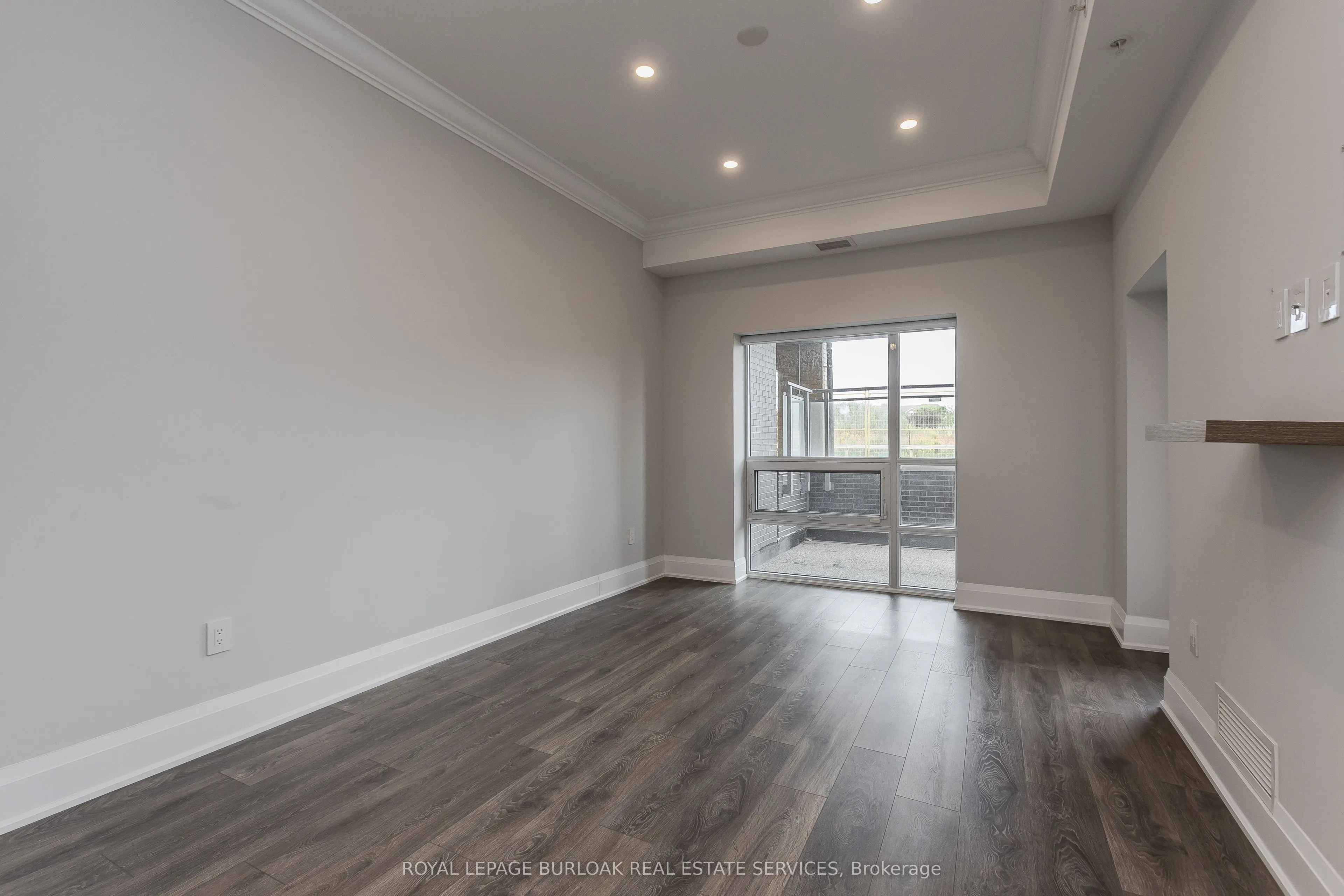 4040 Upper Middle Road, #117