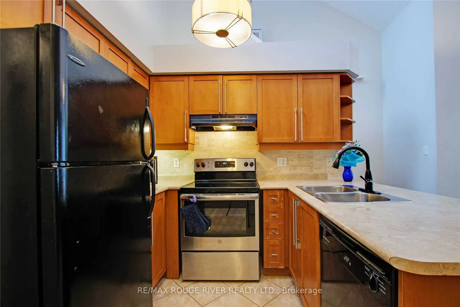 3025 Elmcreek Road, #6