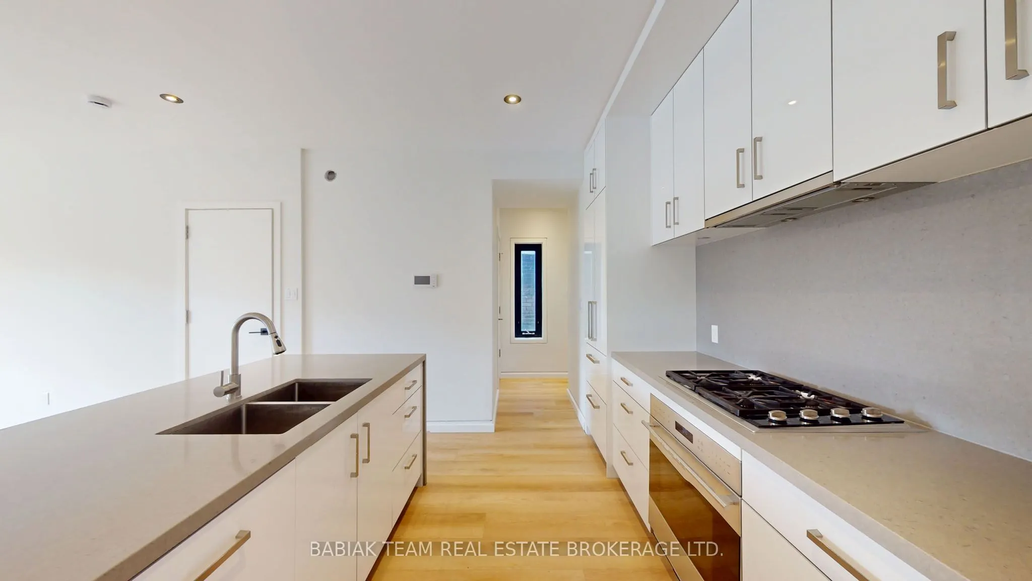 3212 Dundas Street W, #201