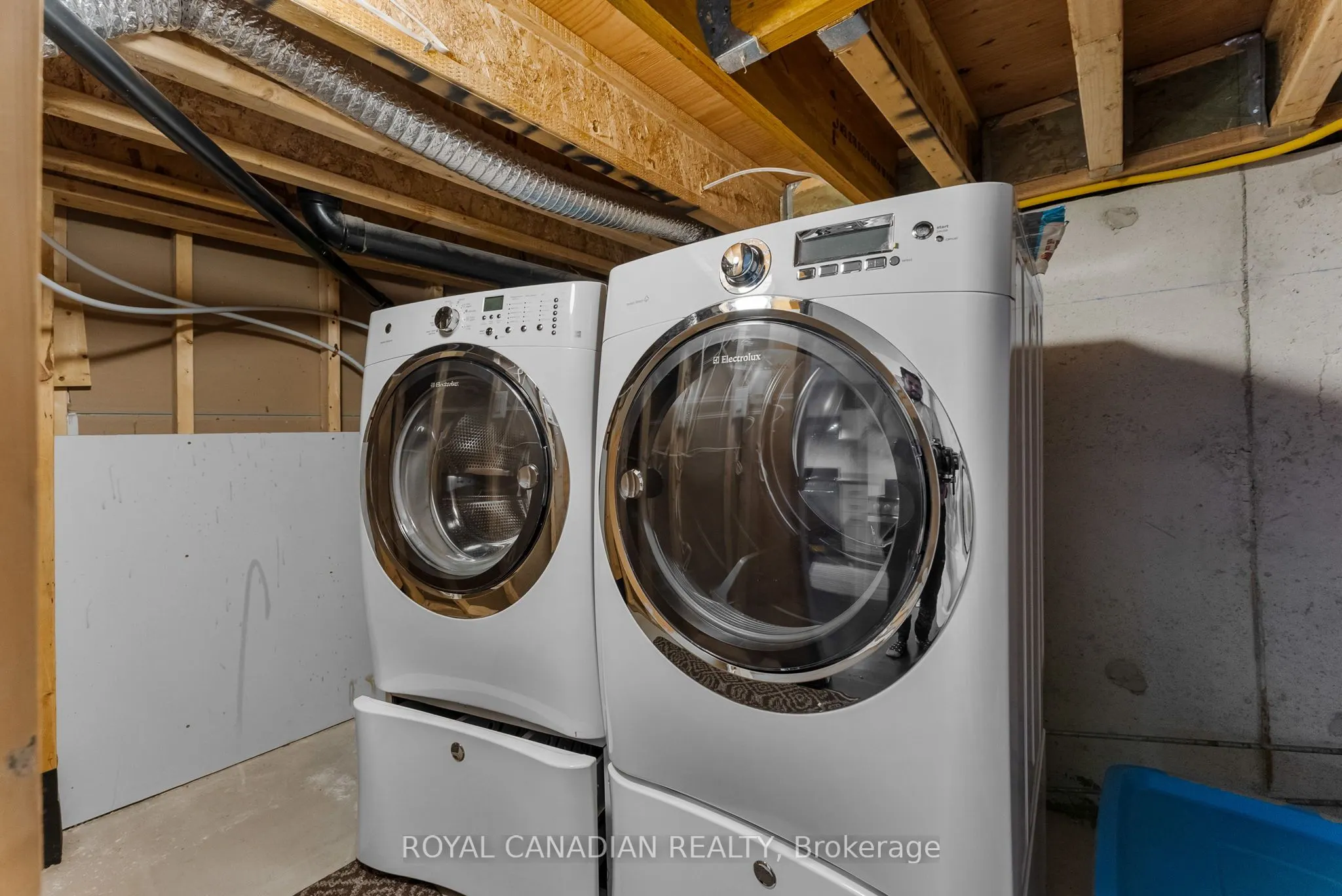 4699 Centretown Way