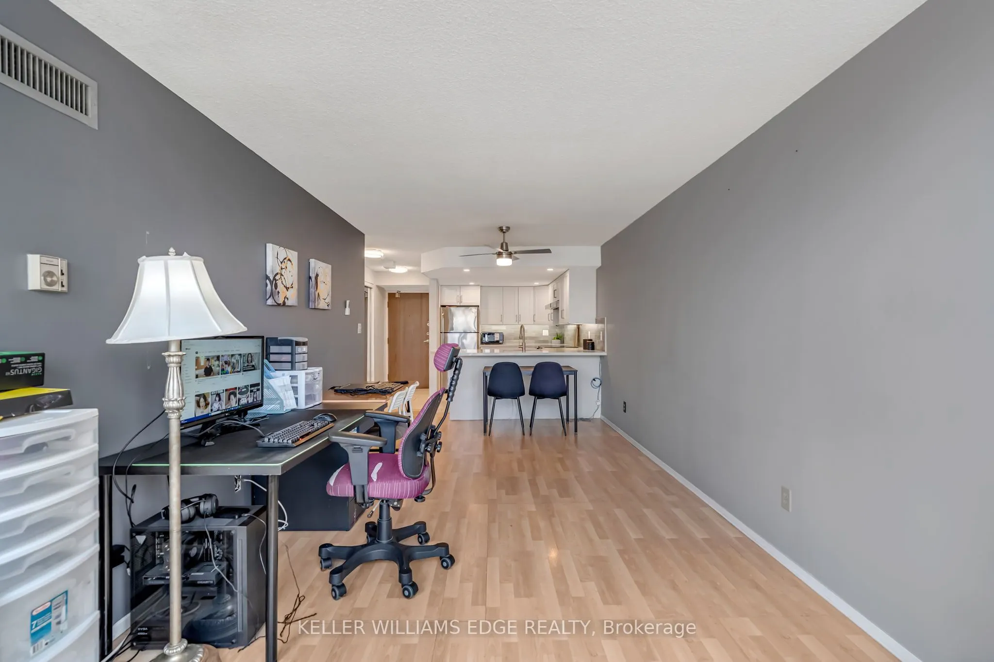 25 Agnes Street, #903