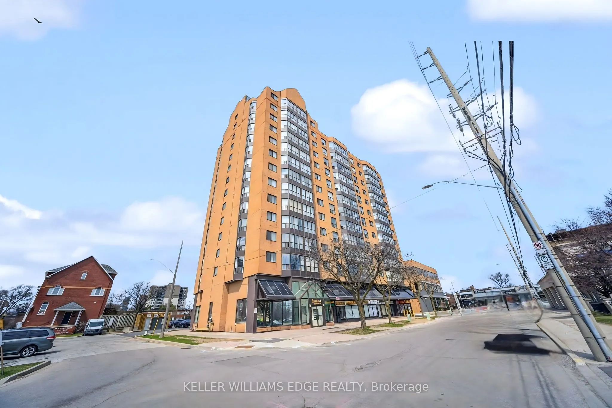 25 Agnes Street, #903