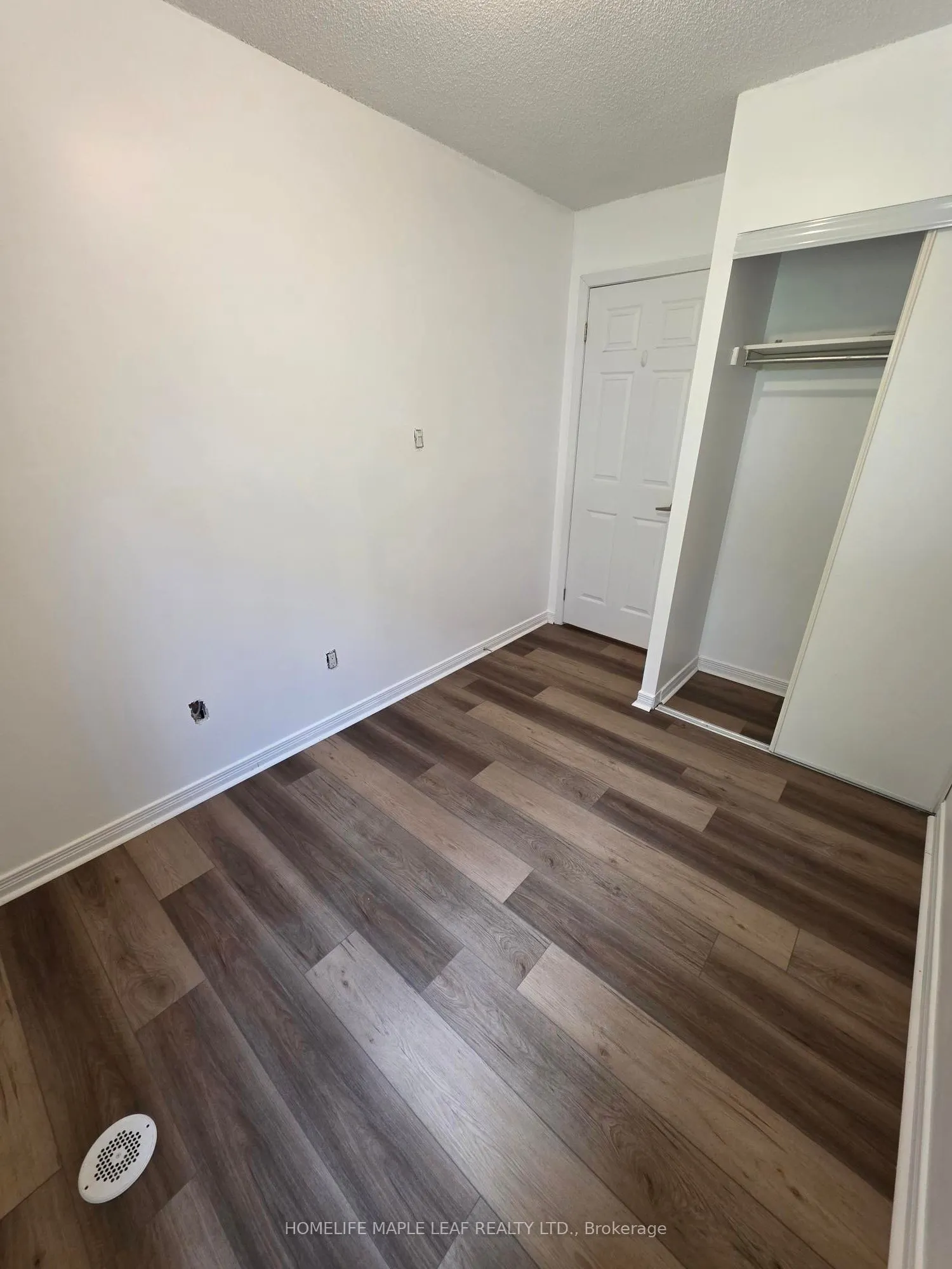 20 Foundry Avenue, #120