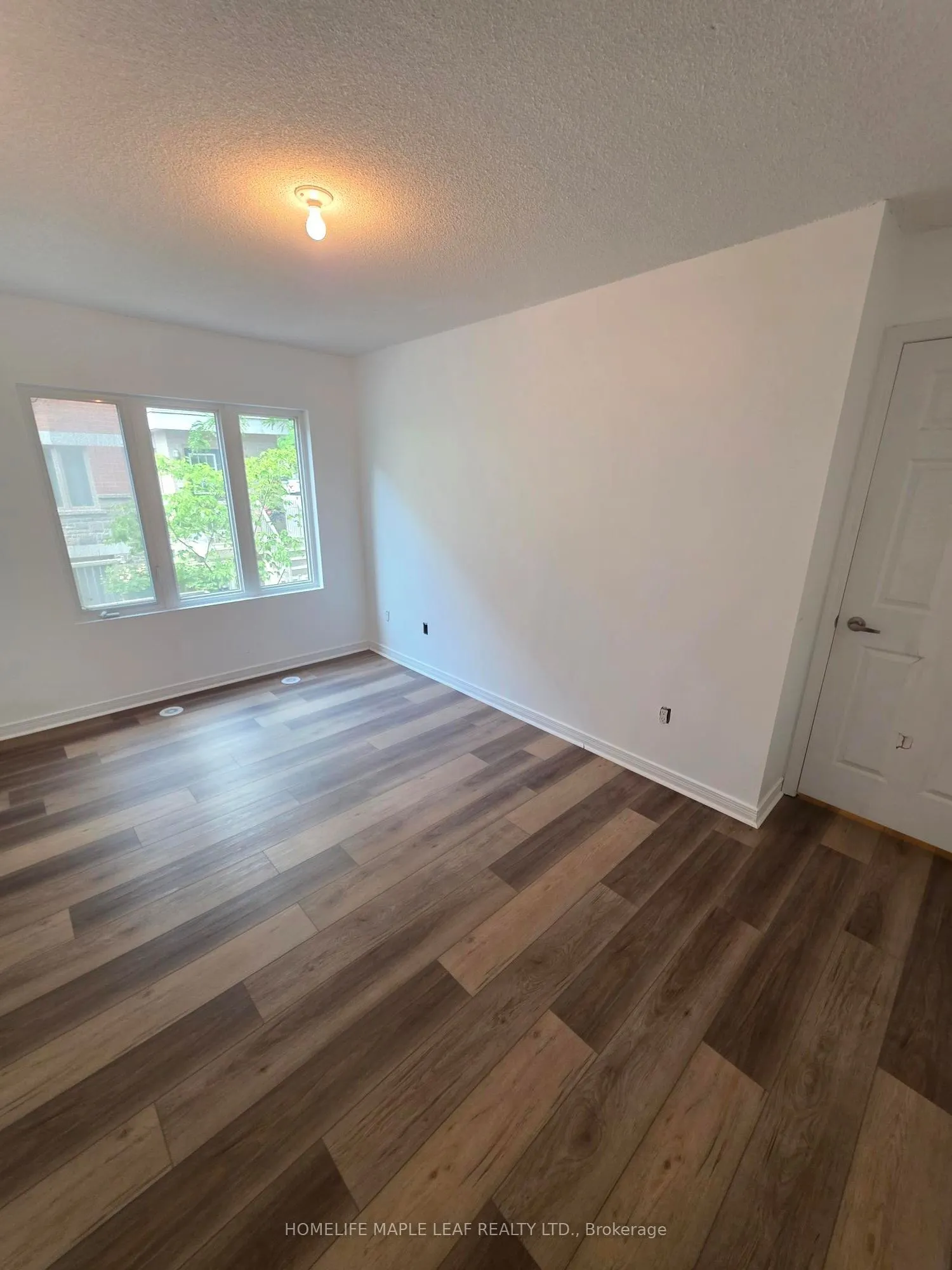 20 Foundry Avenue, #120