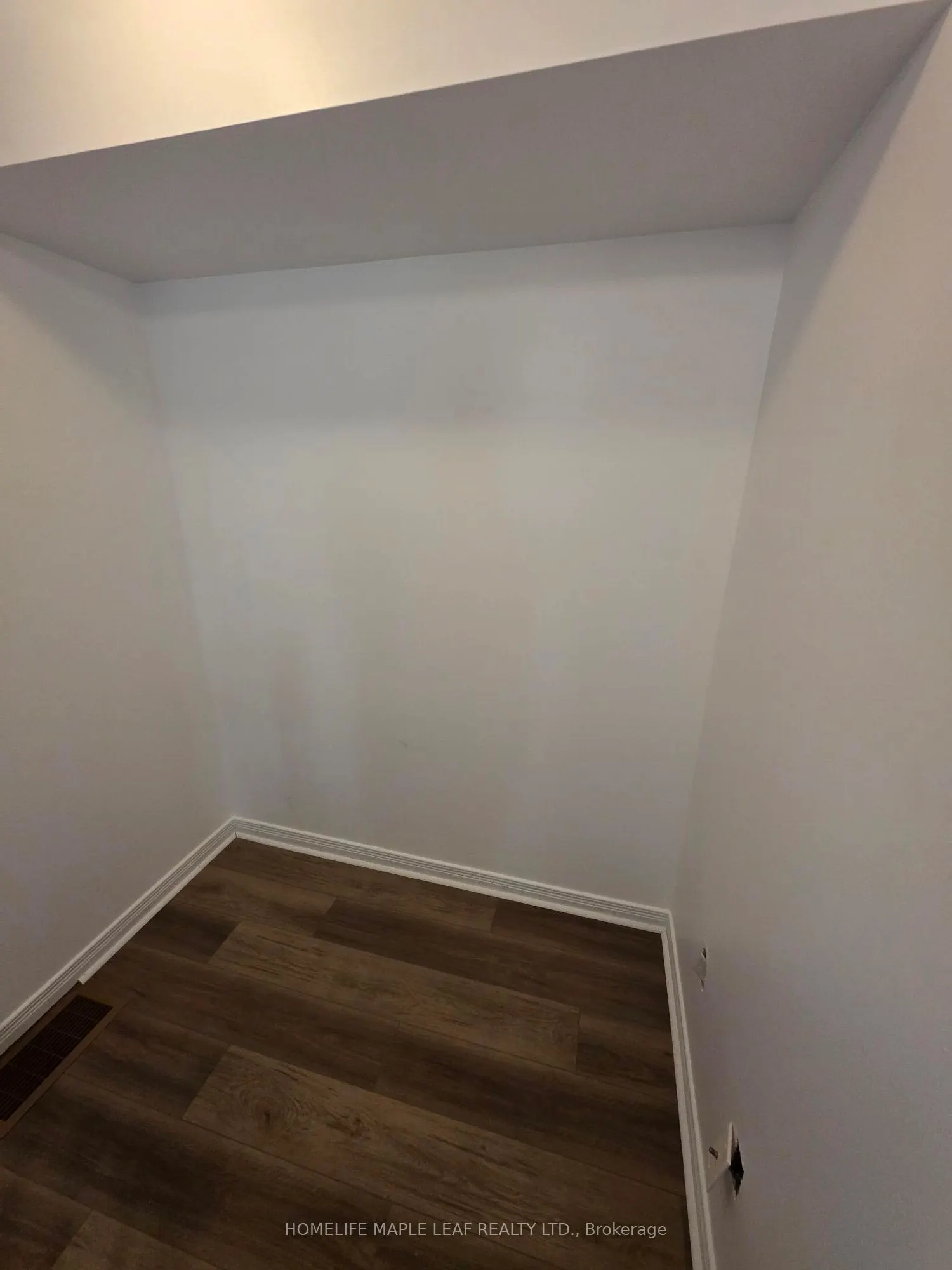 20 Foundry Avenue, #120