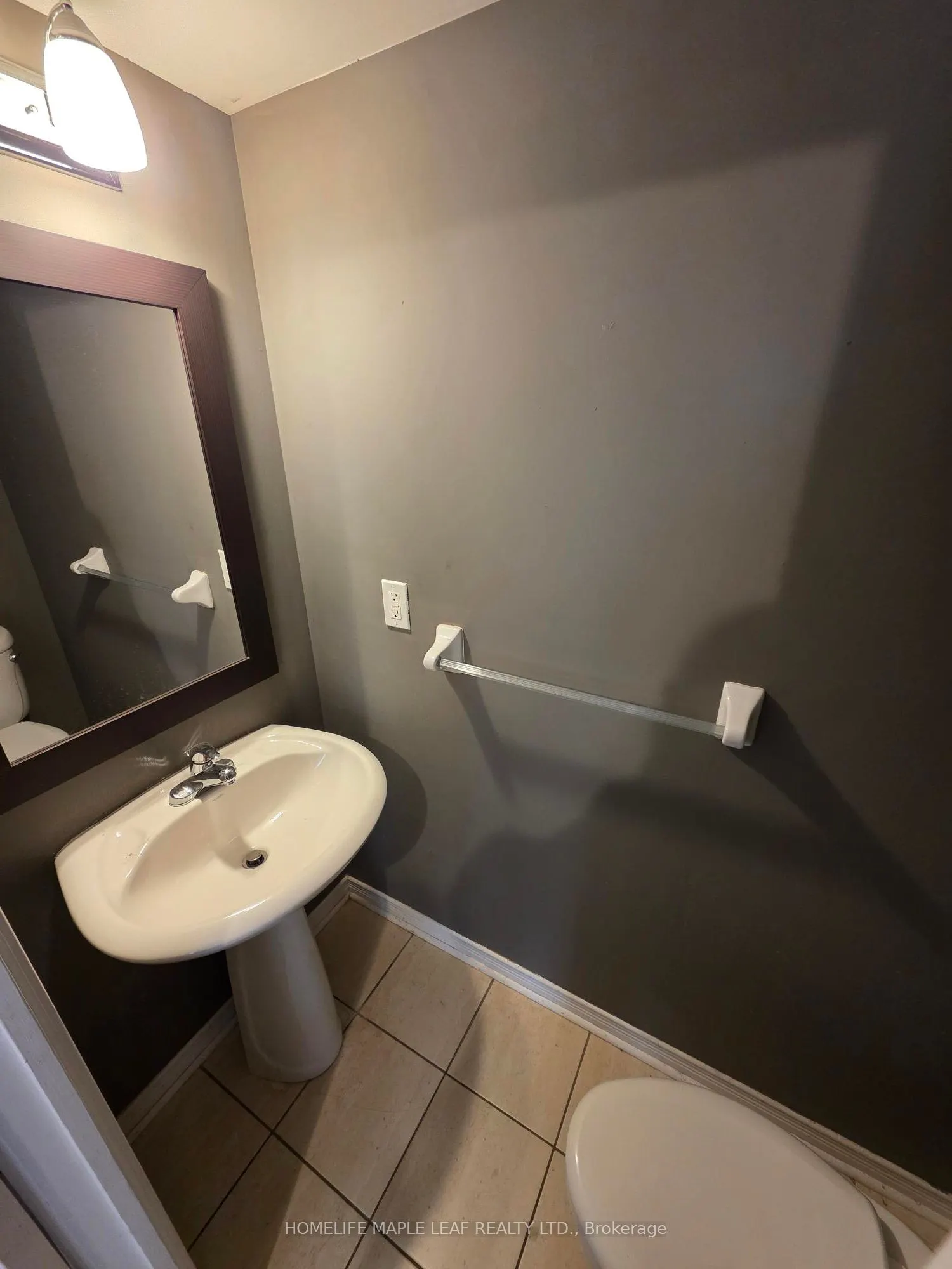 20 Foundry Avenue, #120