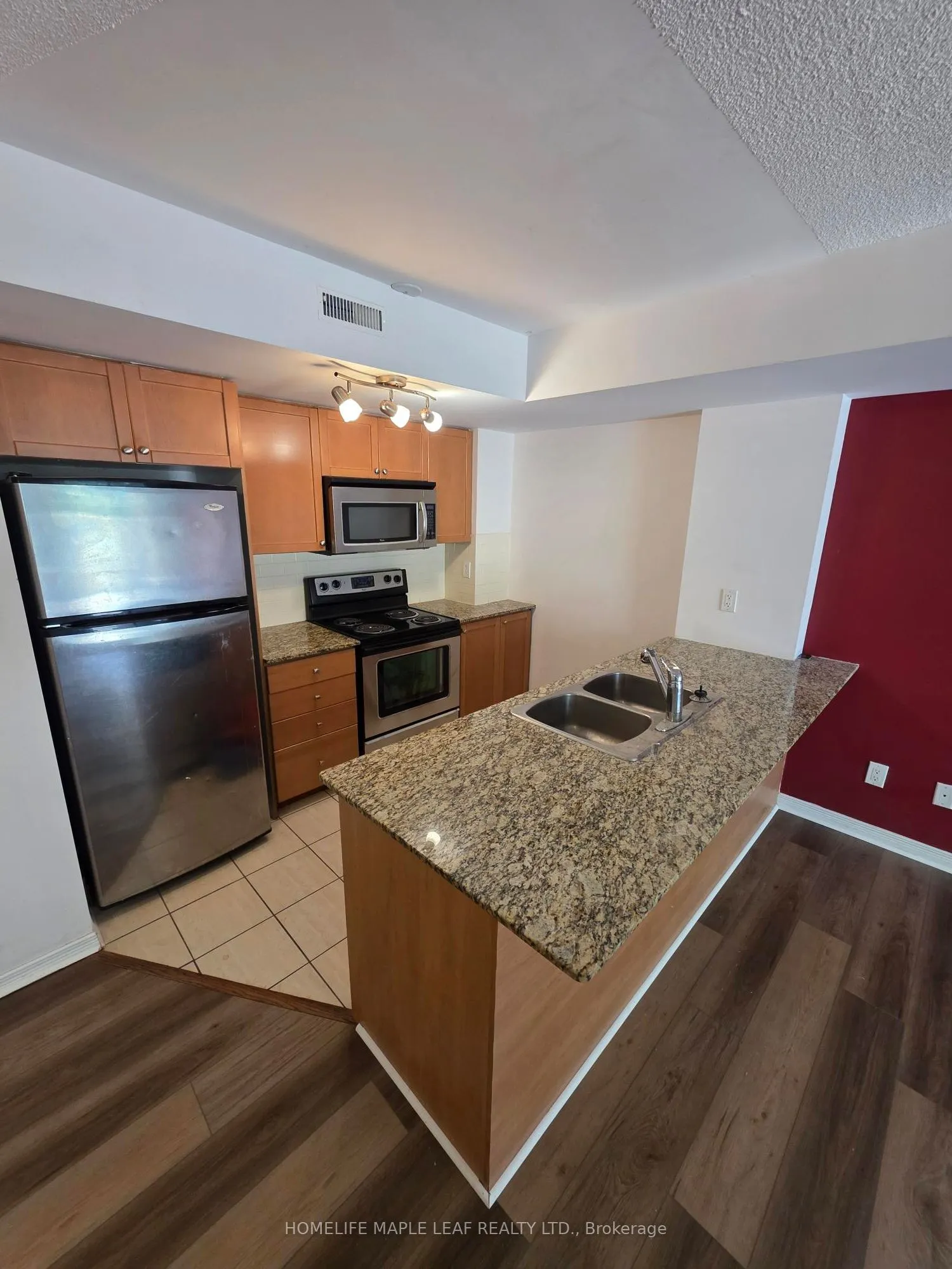 20 Foundry Avenue, #120