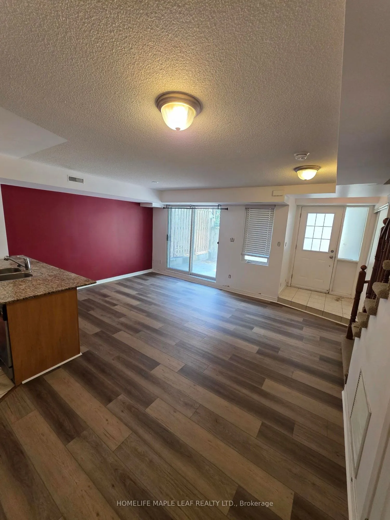 20 Foundry Avenue, #120