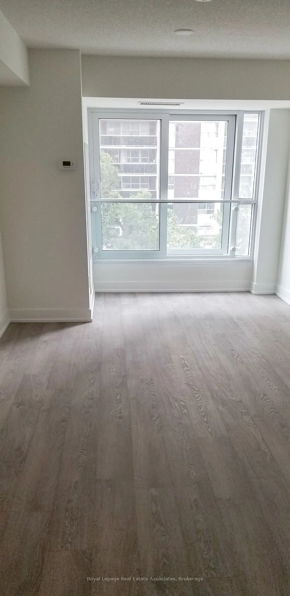 9 Mabelle Avenue, #315