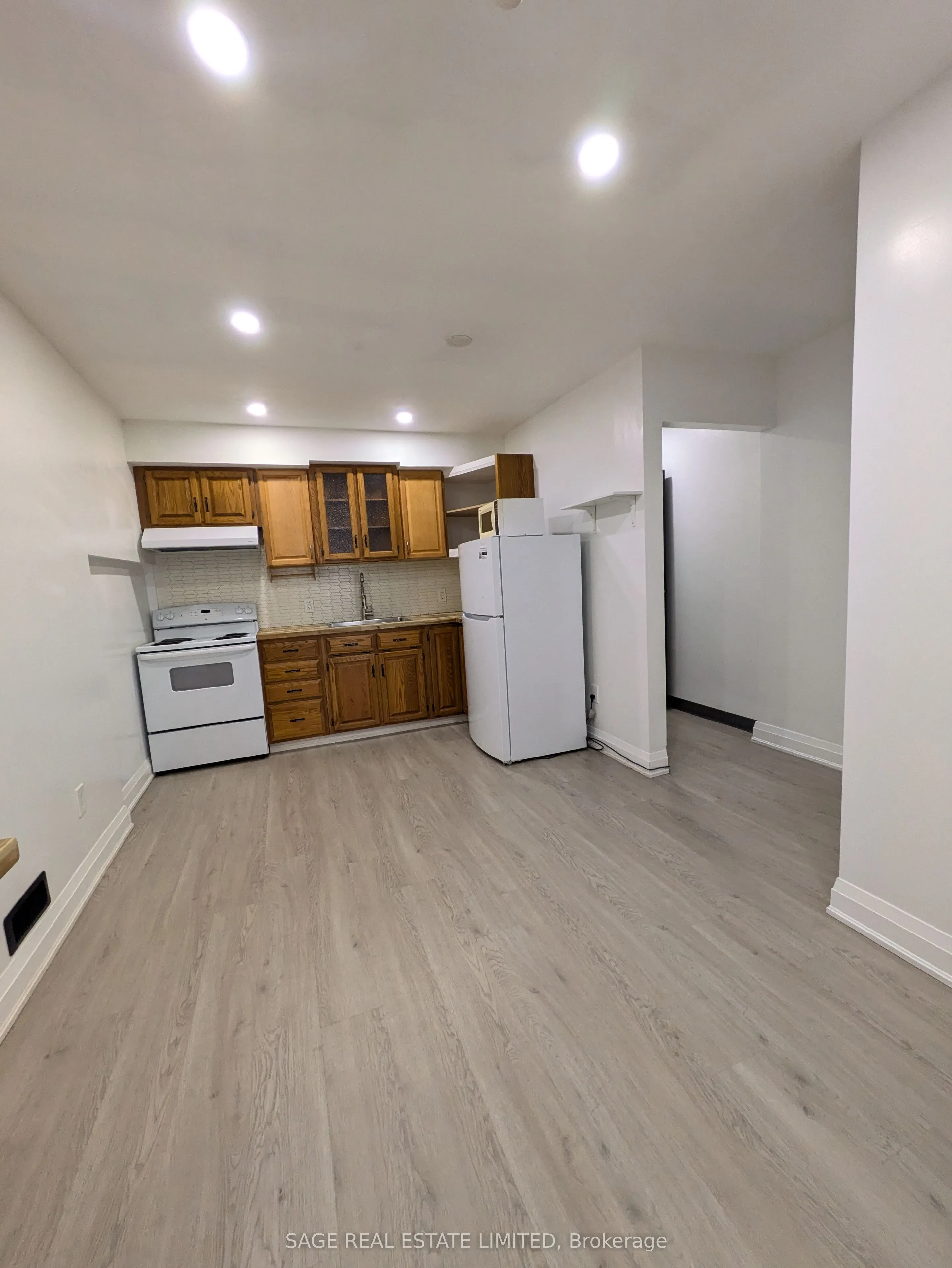 1865 Davenport Road, #1
