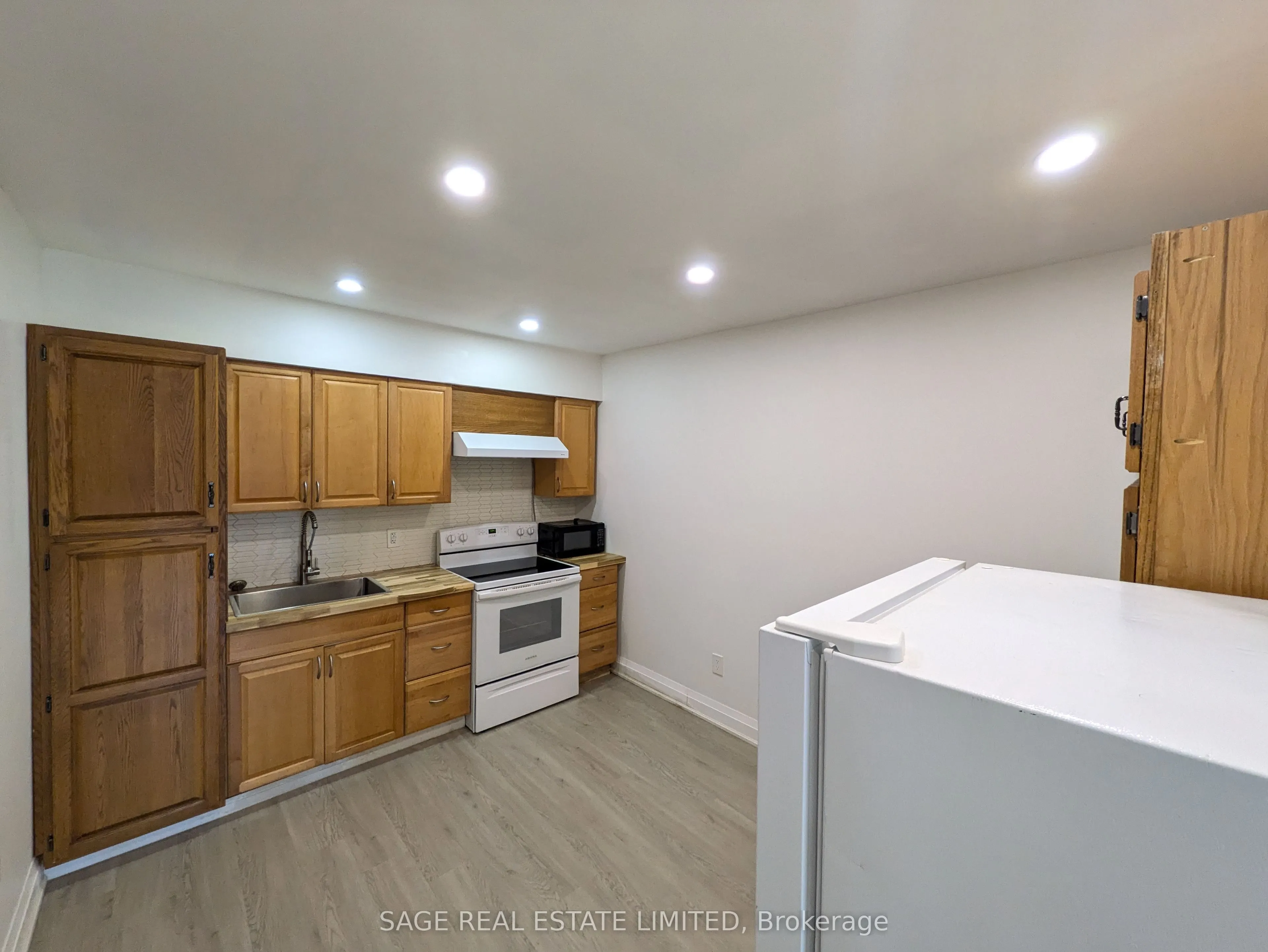 1865 Davenport Road, #2