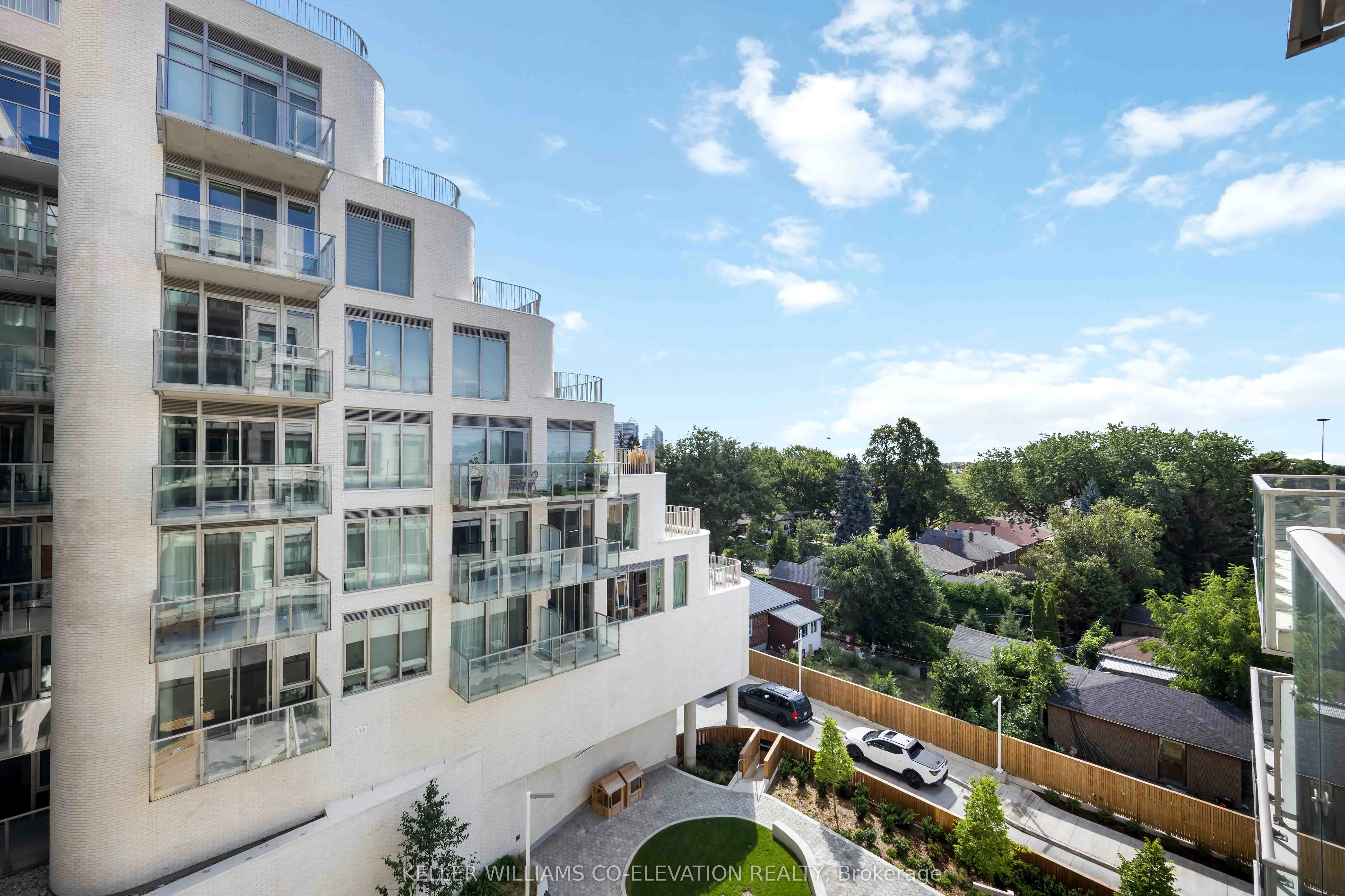 689 The Queensway Street, #505