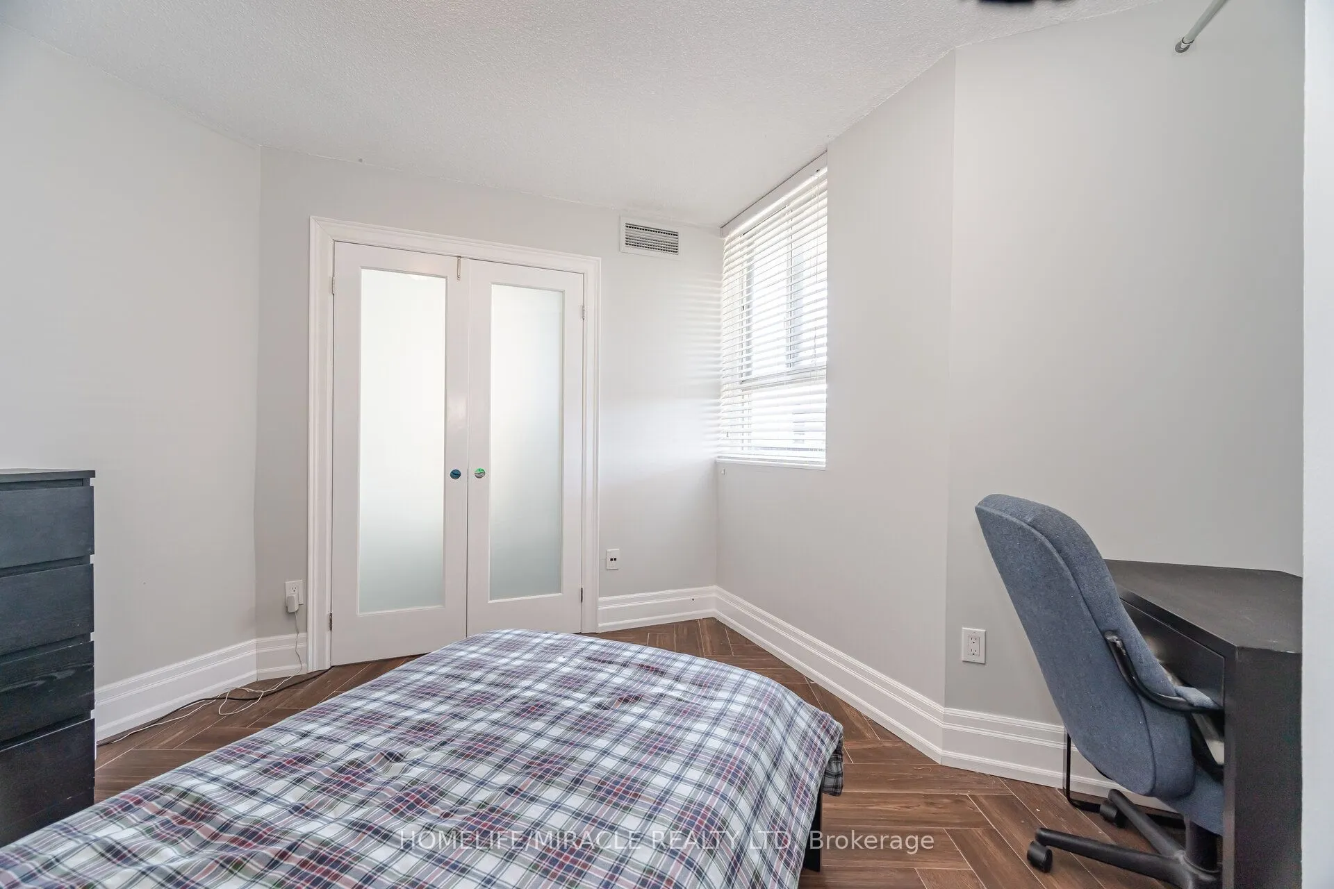 234 Albion Road, #1408