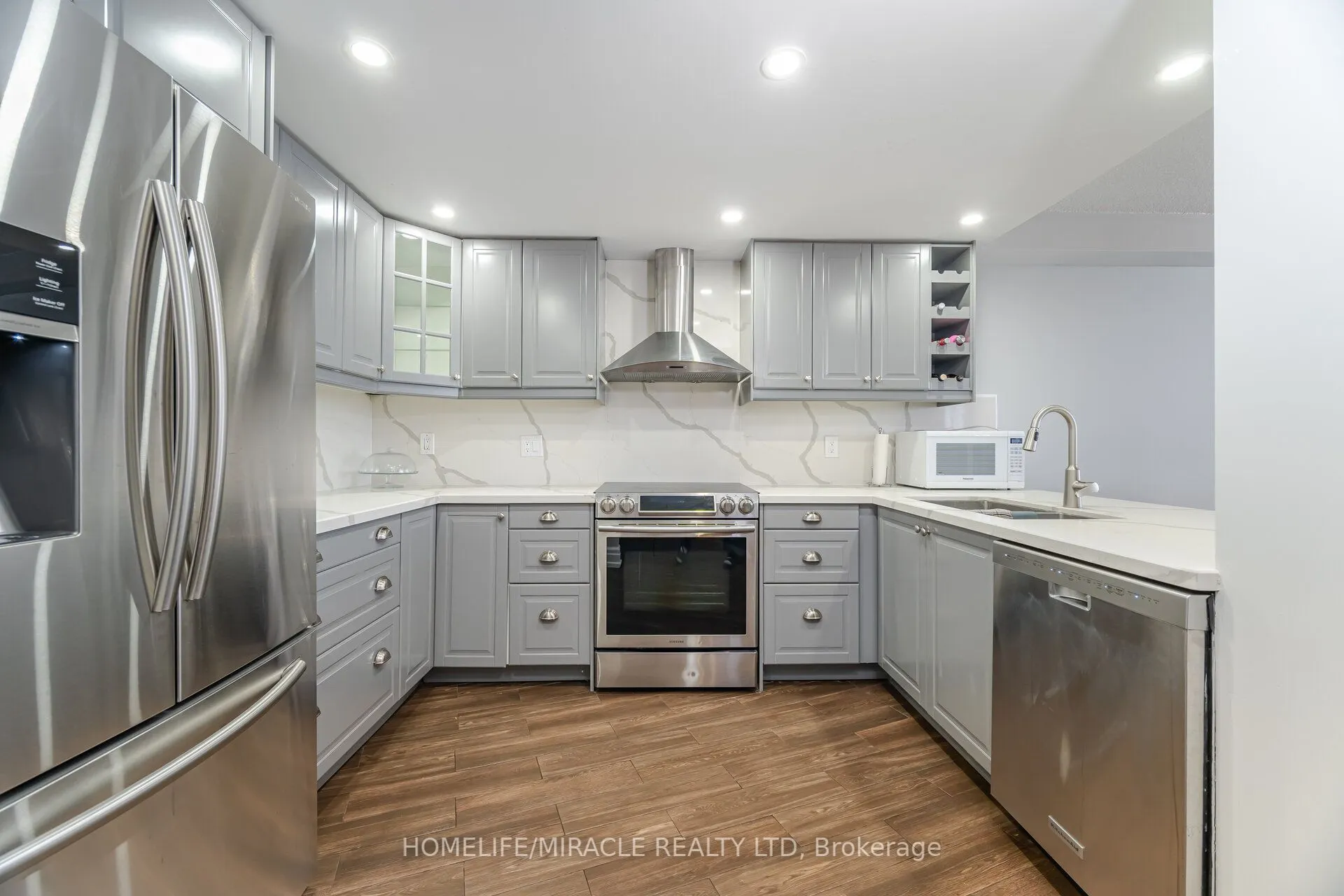 234 Albion Road, #1408