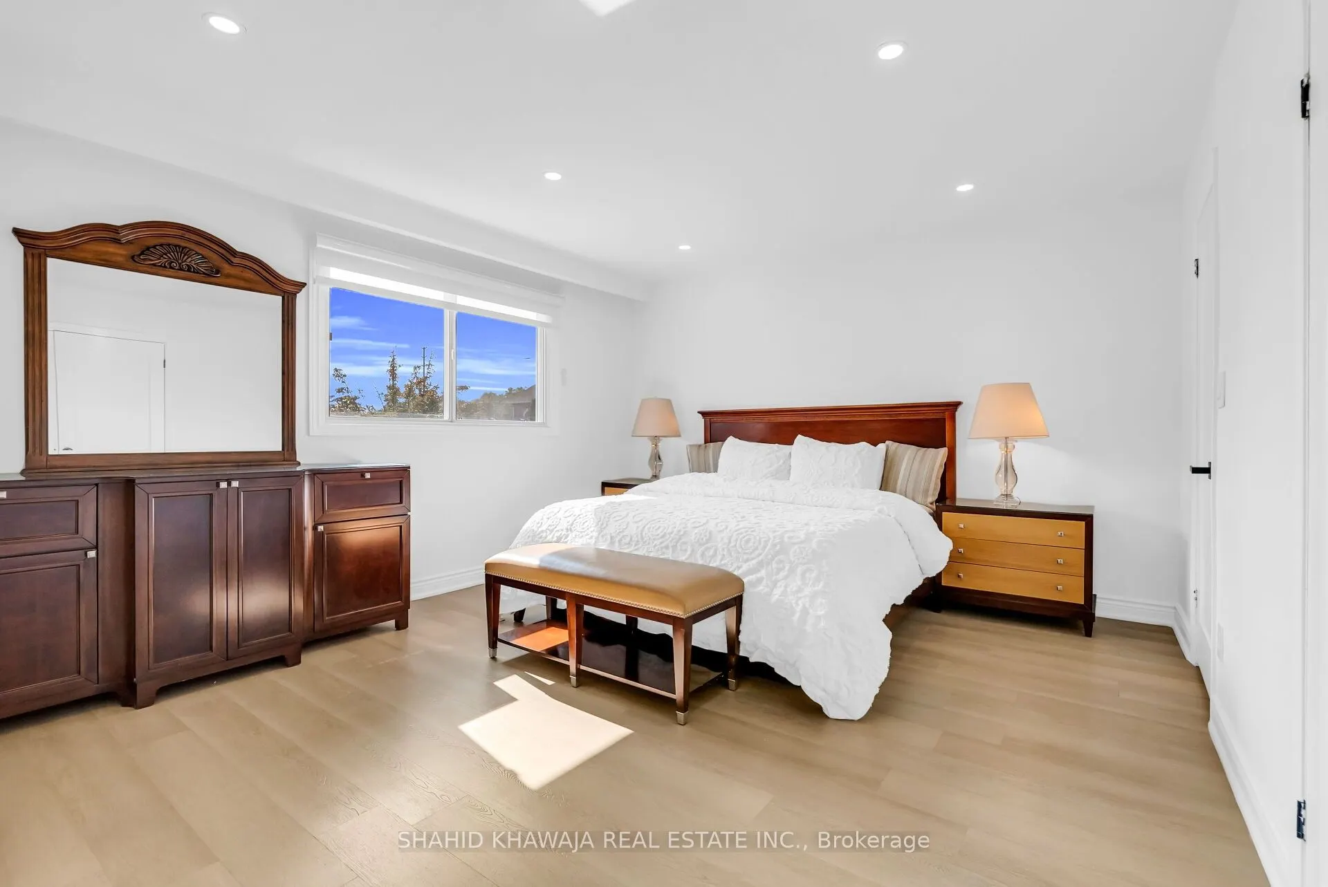 3432 Glorene Court