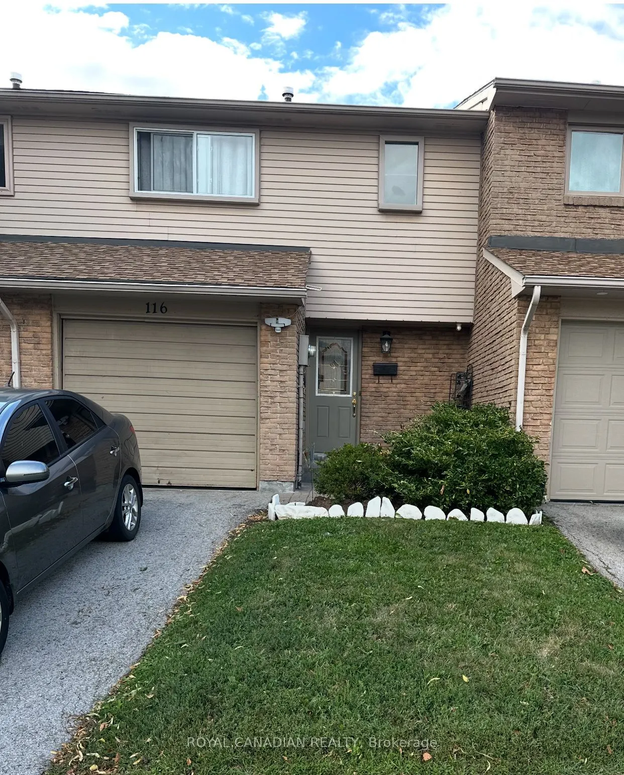 1538 Lancaster Drive, #116