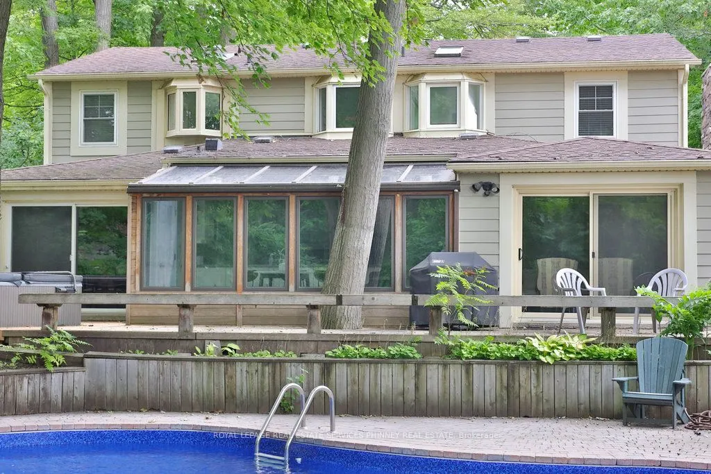 1174 Whiteoaks Avenue