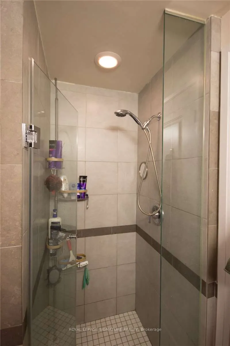 1055 Southdown Road, #404