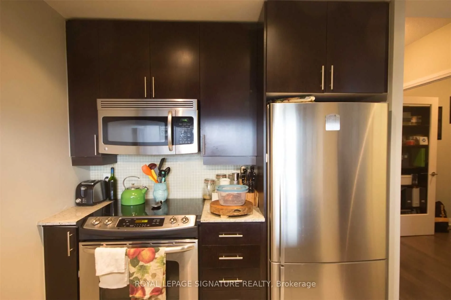 1055 Southdown Road, #404