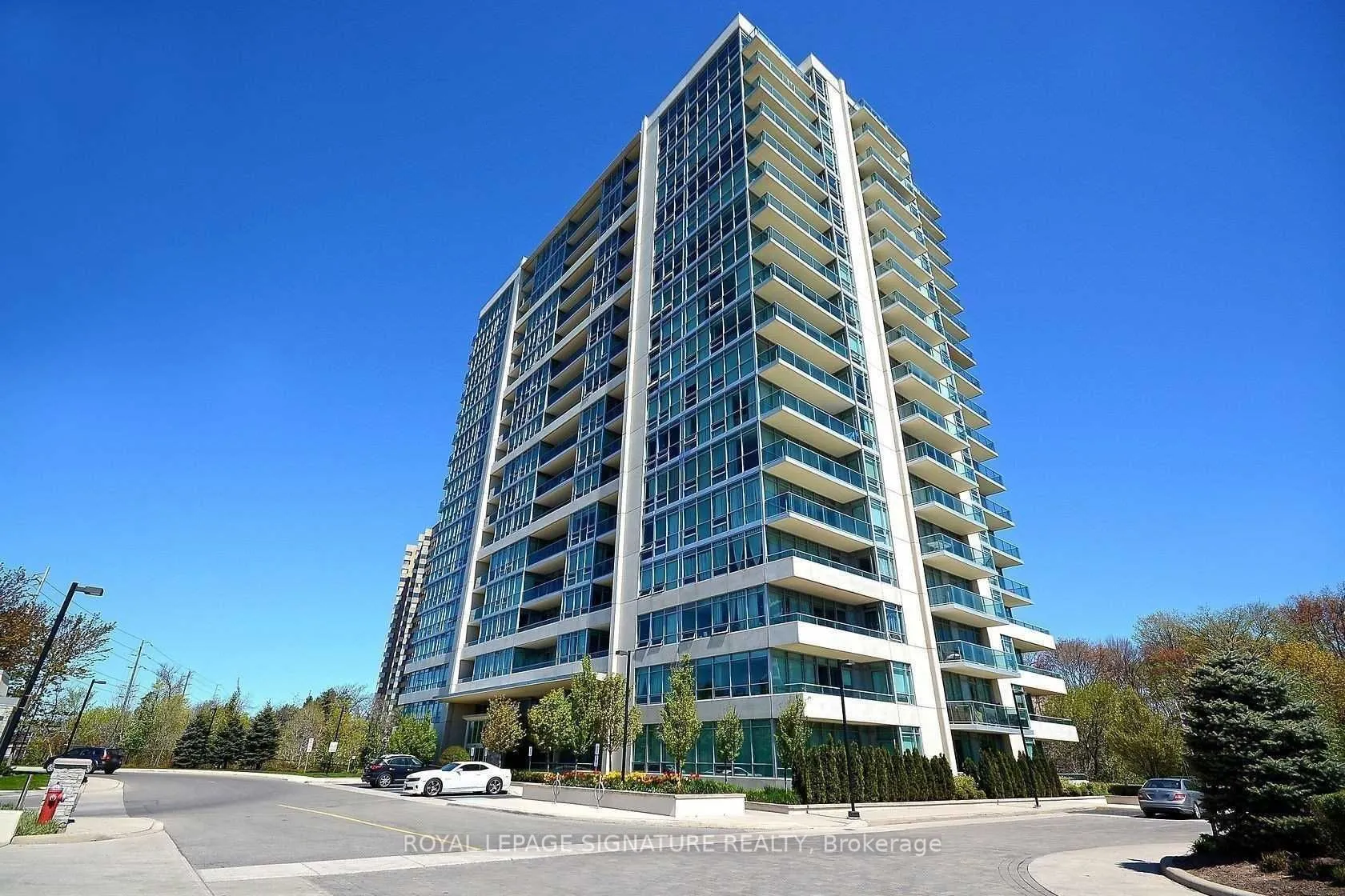 1055 Southdown Road, #404