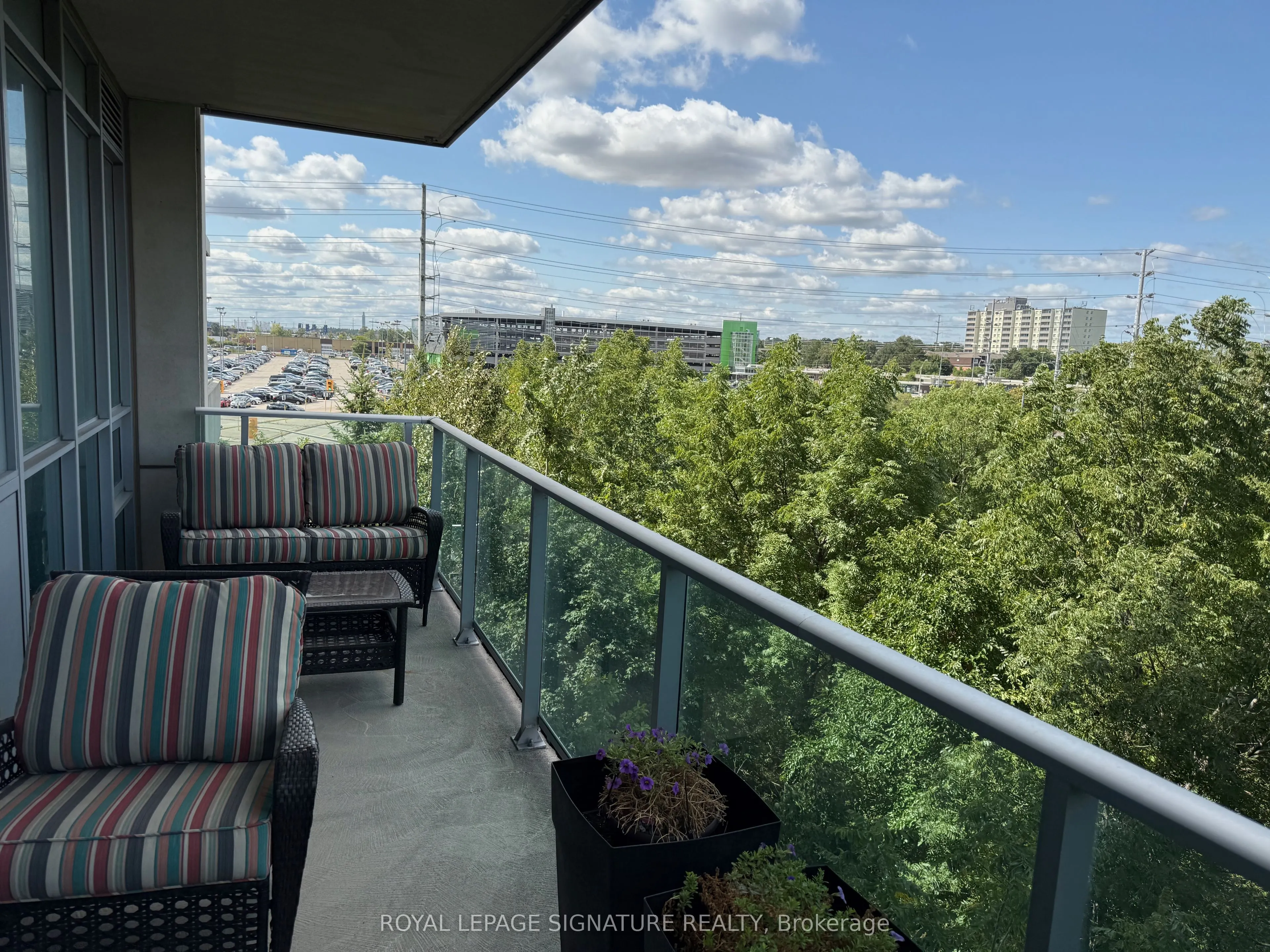 1055 Southdown Road, #404