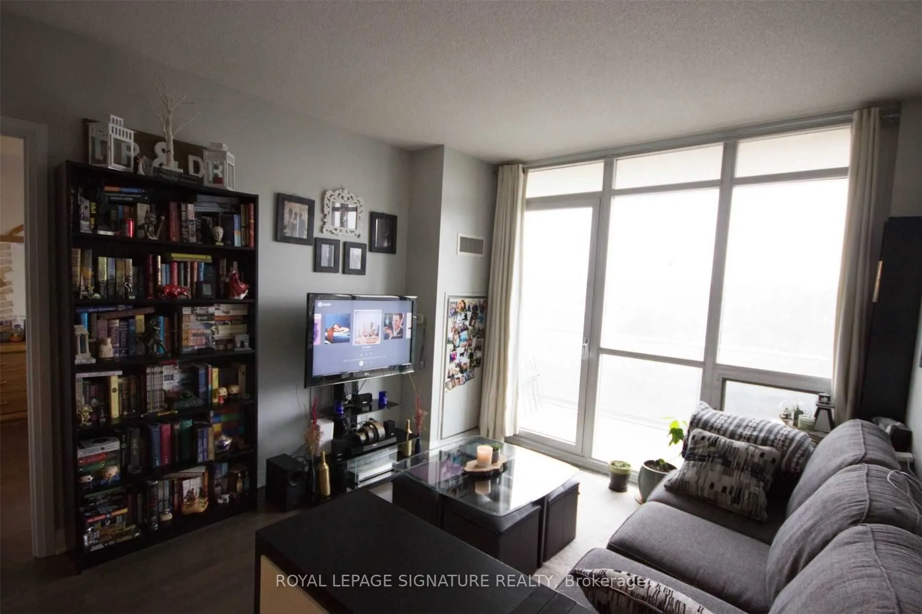 1055 Southdown Road, #404