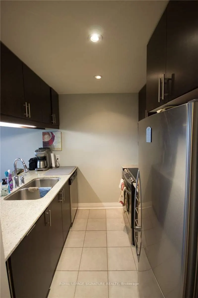 1055 Southdown Road, #404