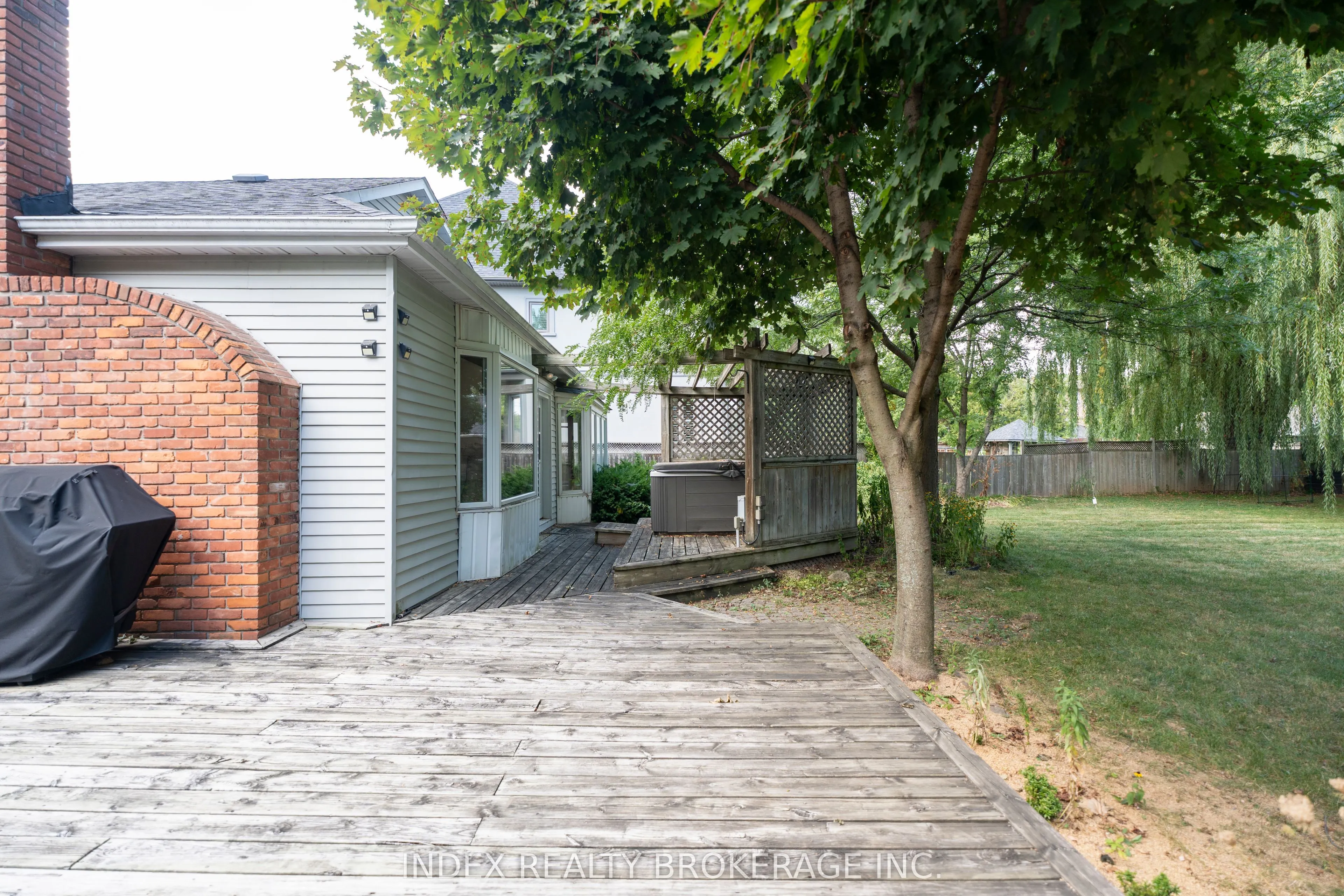 1073 Kent Avenue E