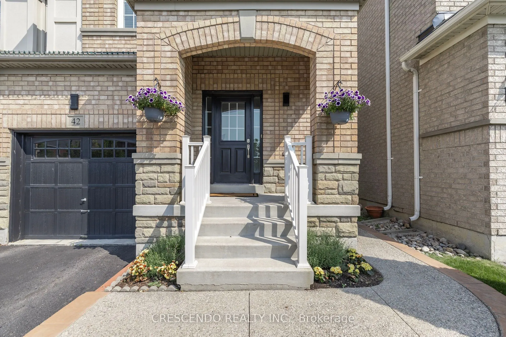 42 Napoleon Crescent