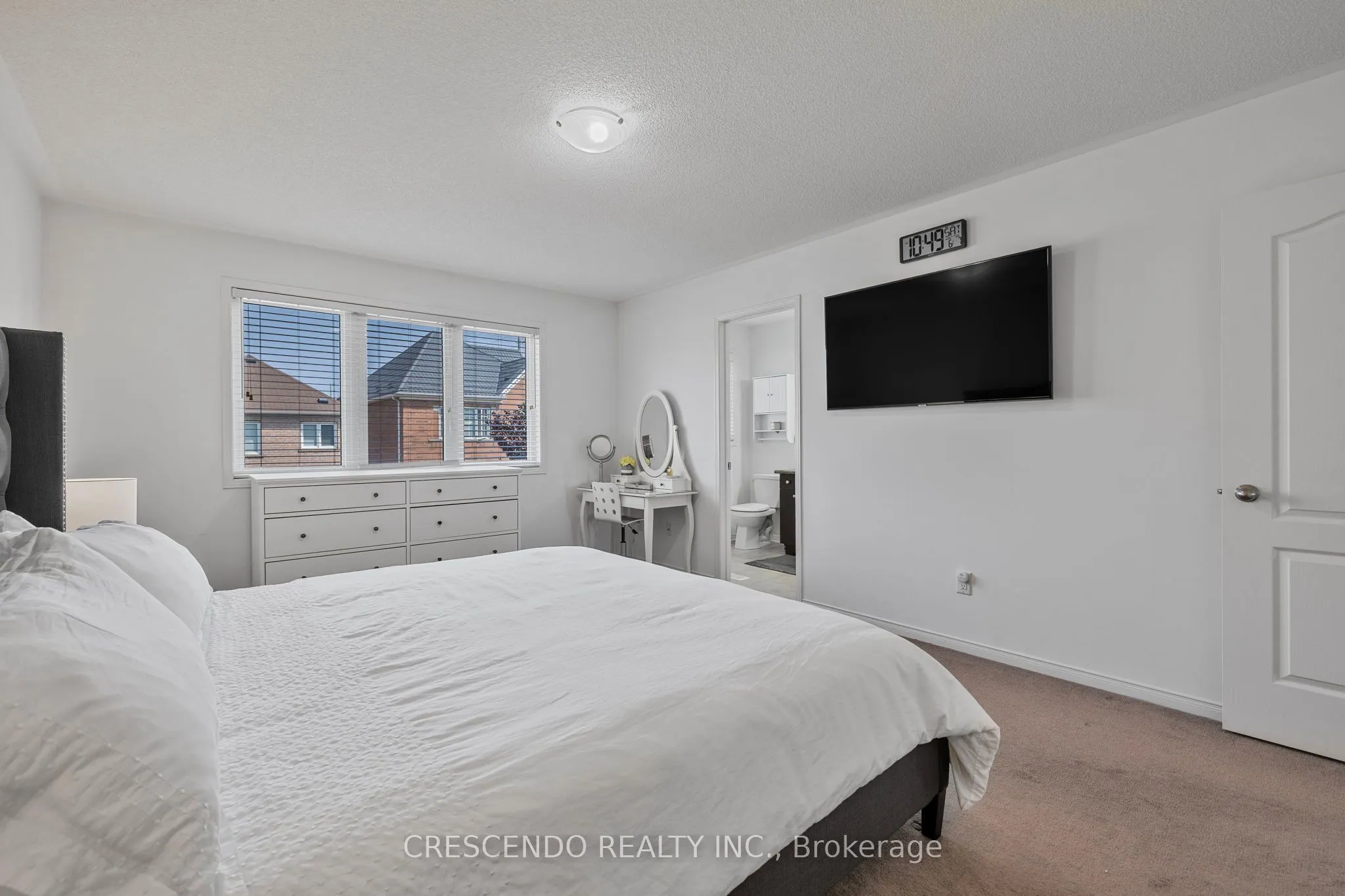 42 Napoleon Crescent
