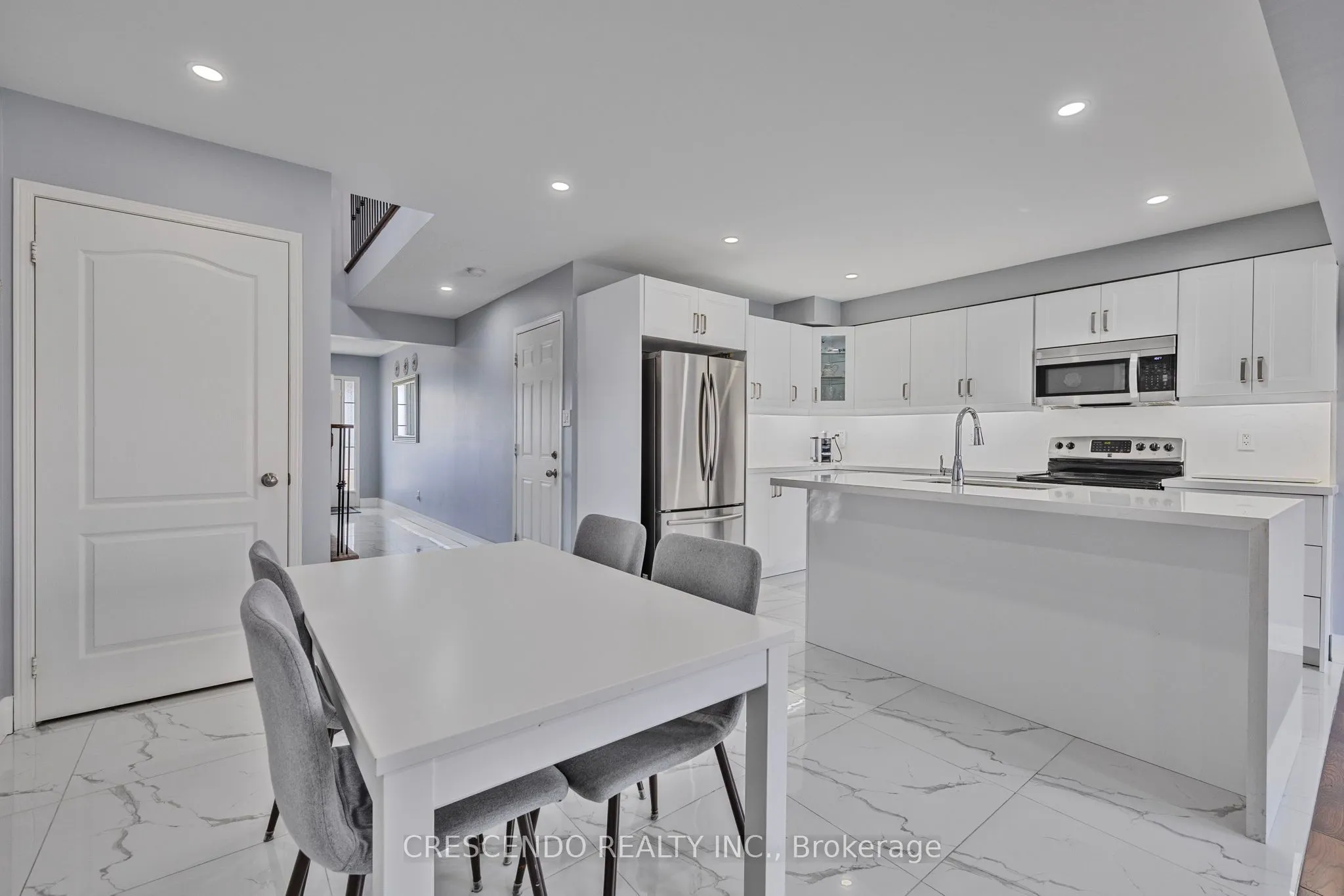 42 Napoleon Crescent