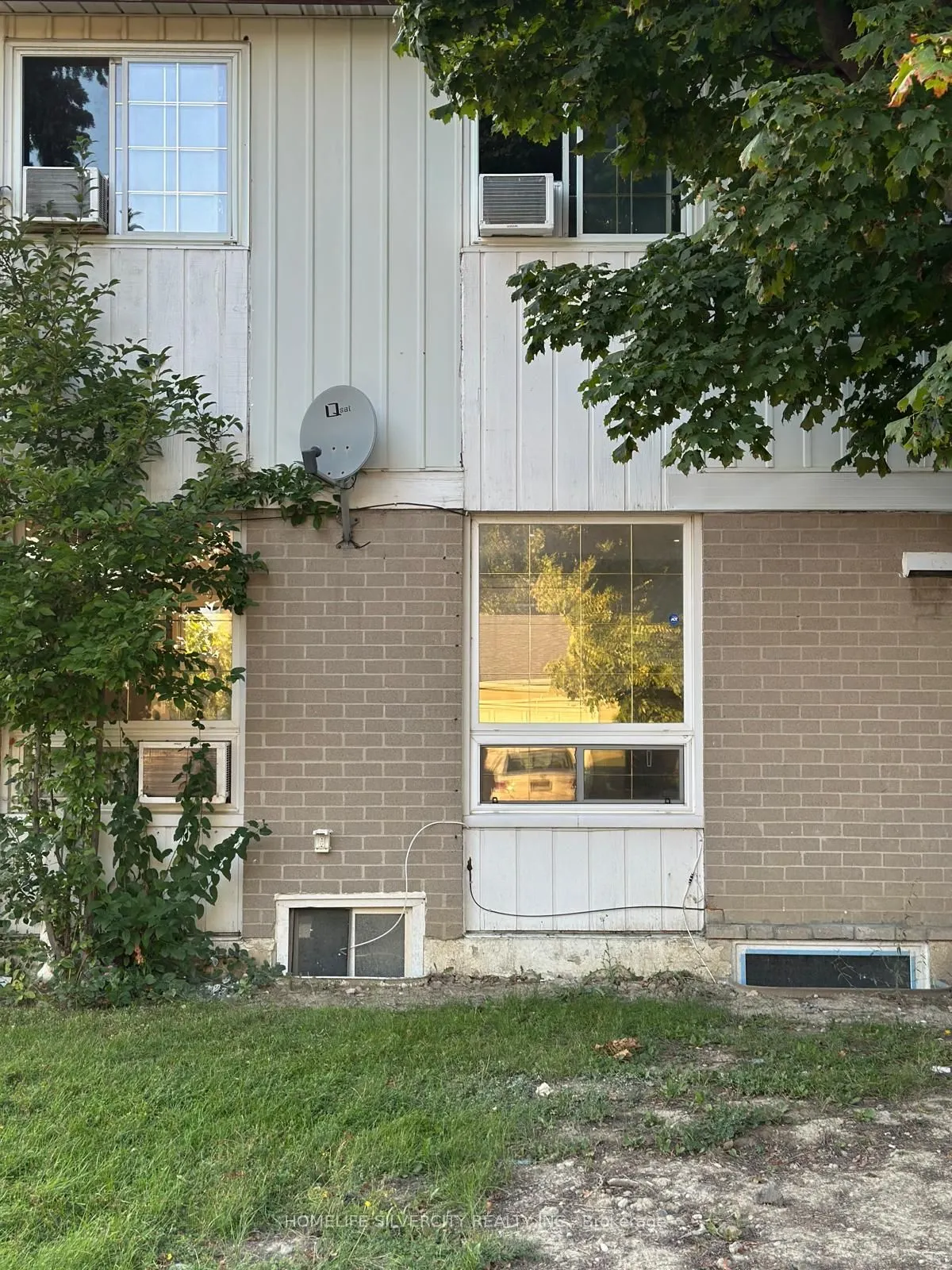 8 Golden Gate Drive