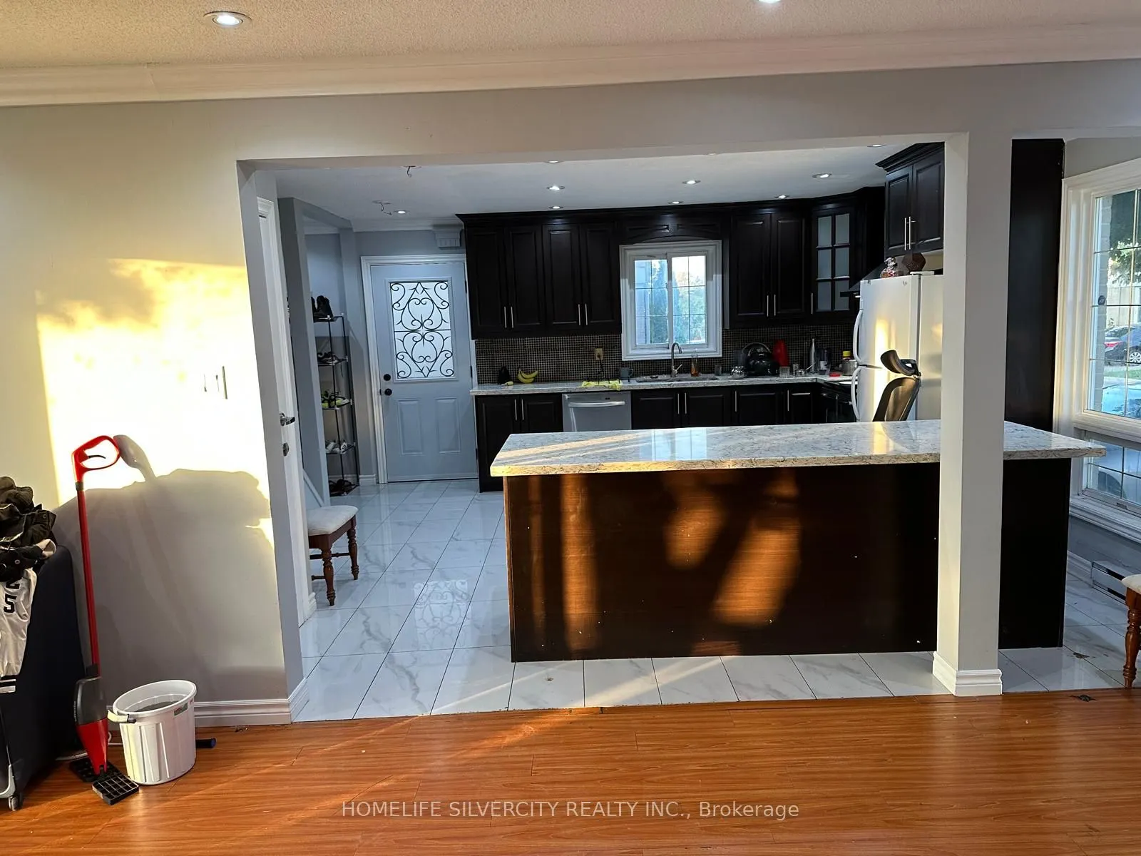 8 Golden Gate Drive