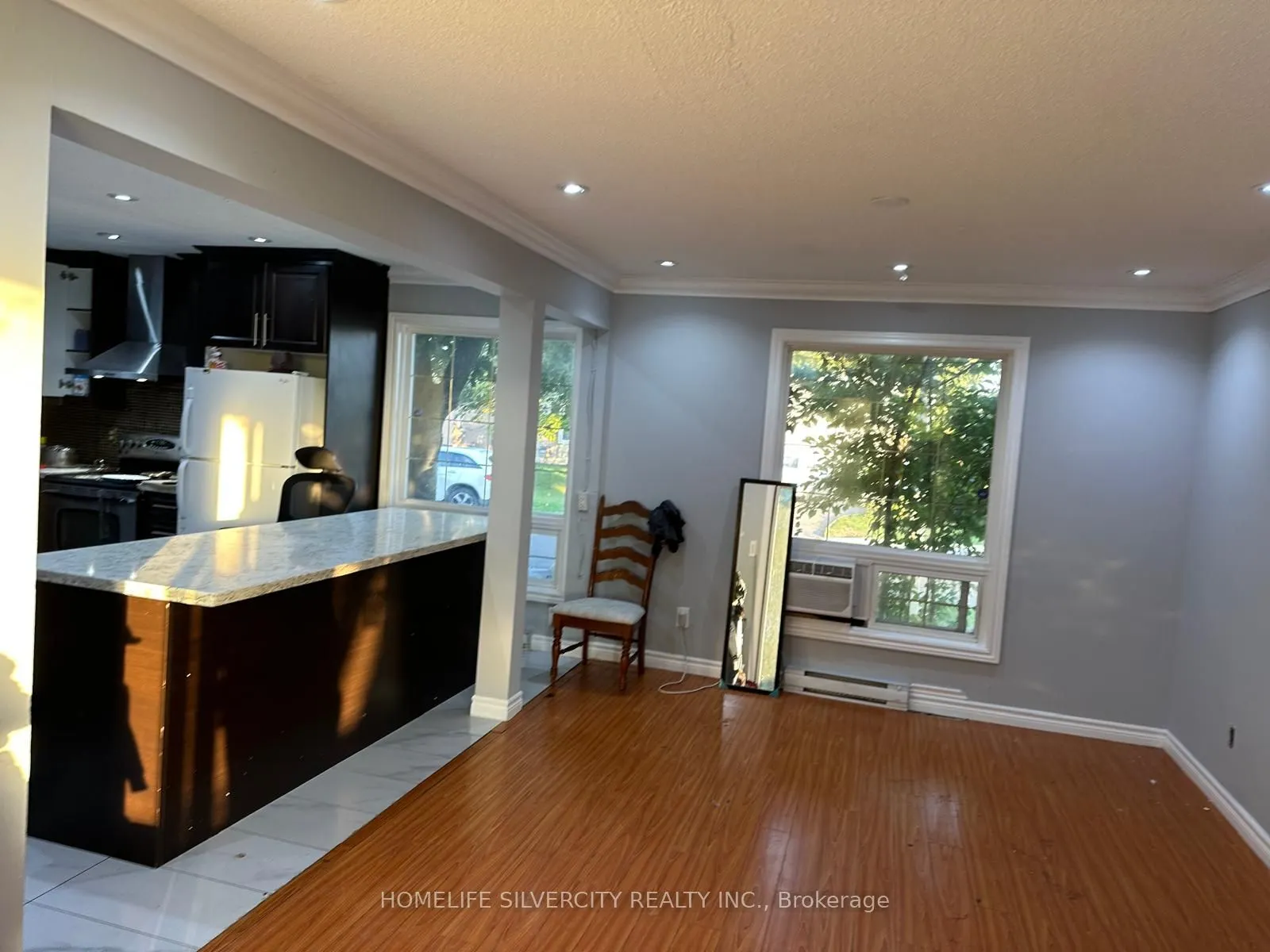 8 Golden Gate Drive
